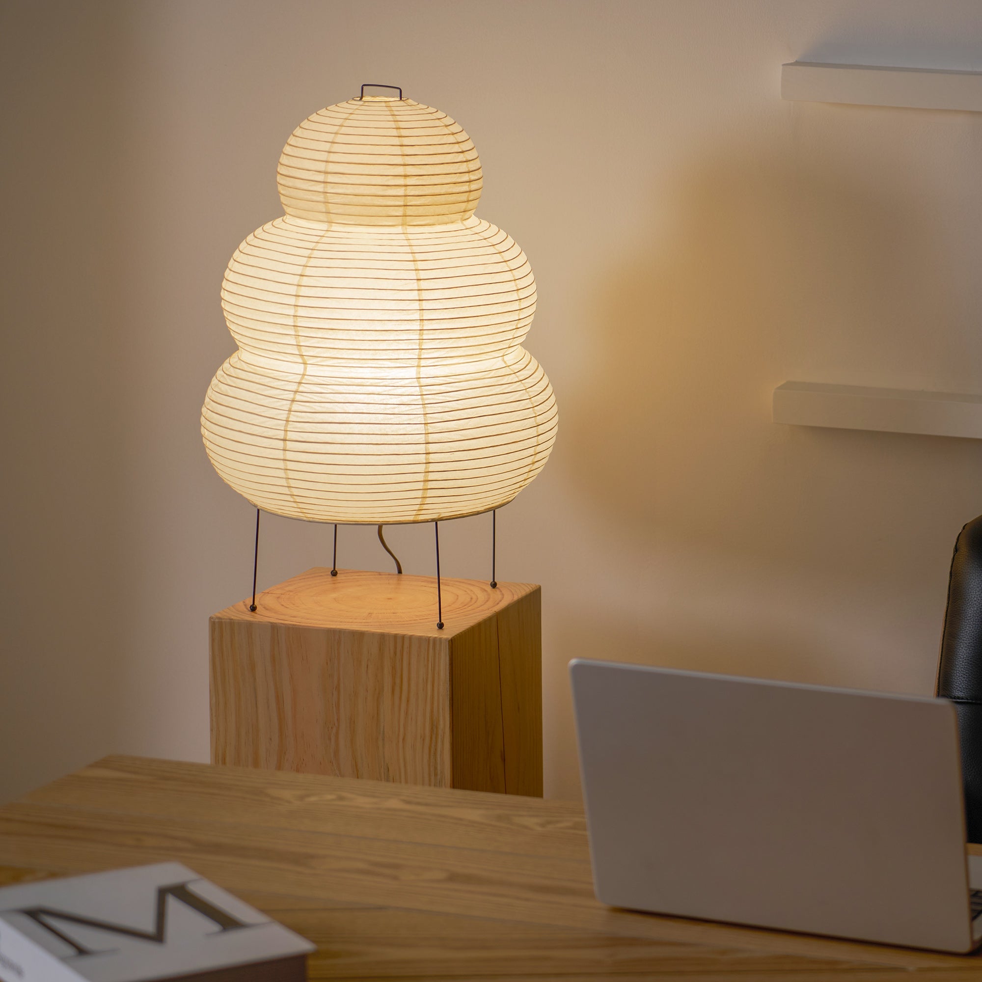Lampe de table japonaise Soloza