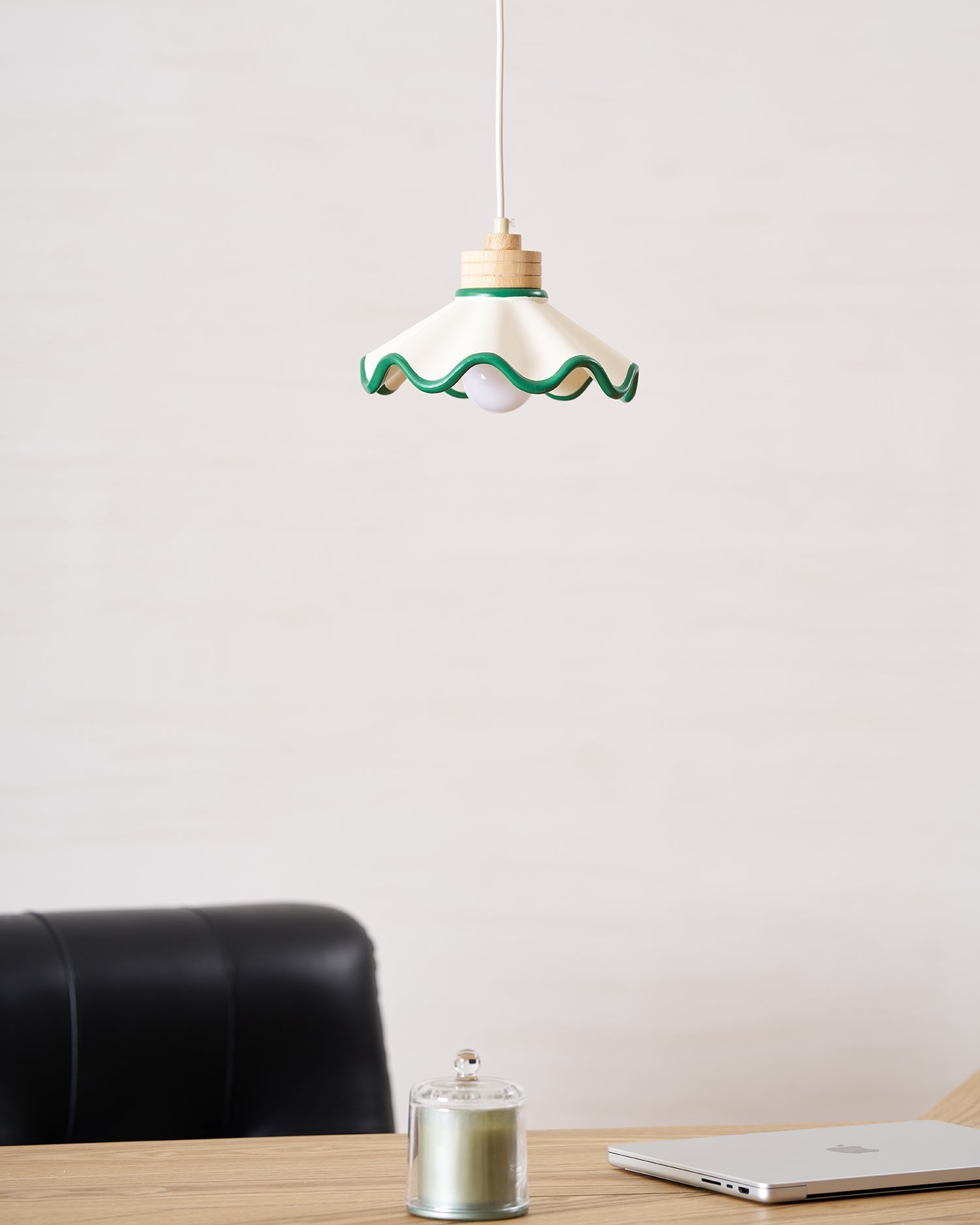 Suspension festonnée Jaonévia