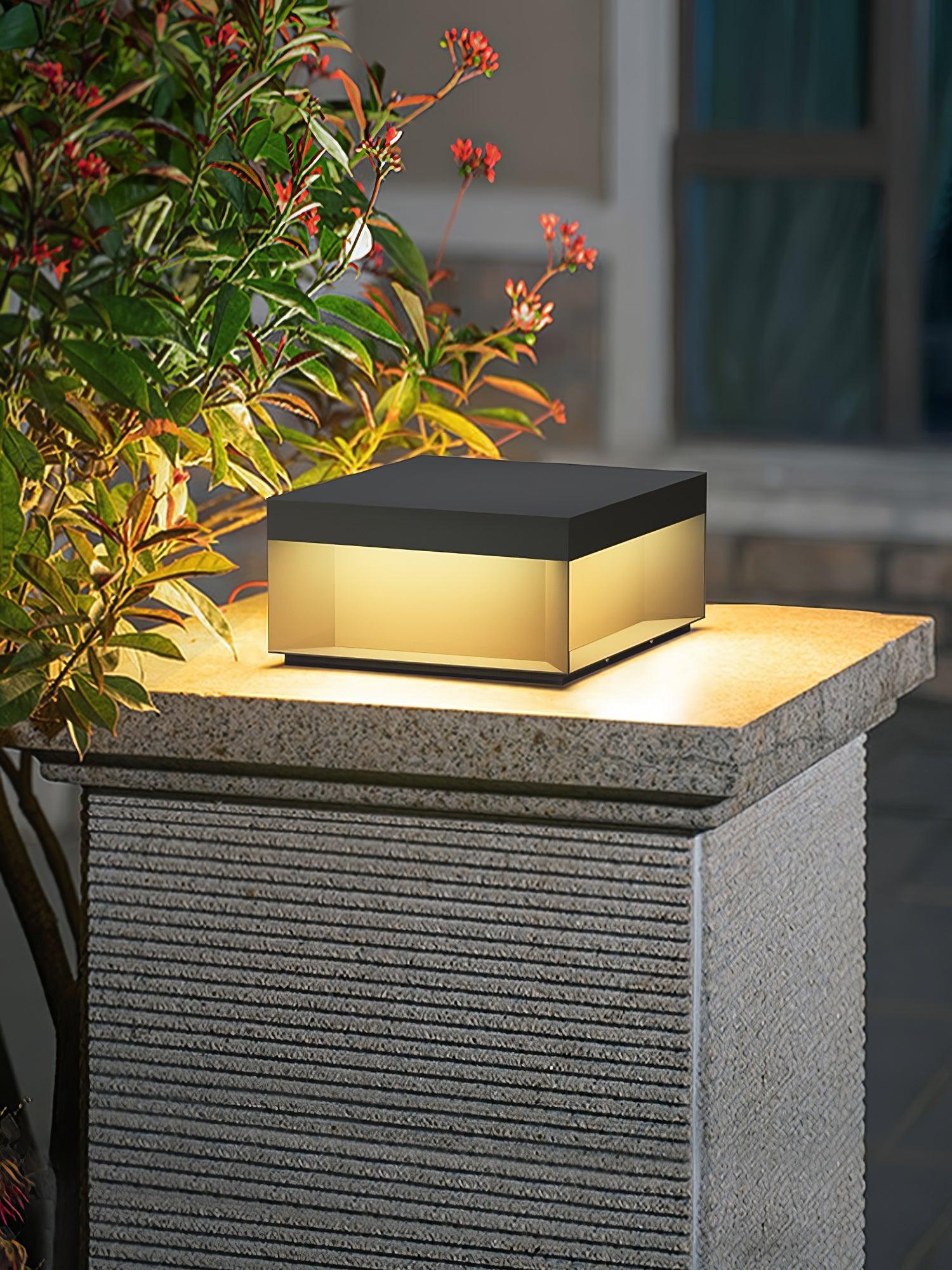 Lampe d'extérieur Cerelmont à poteau
