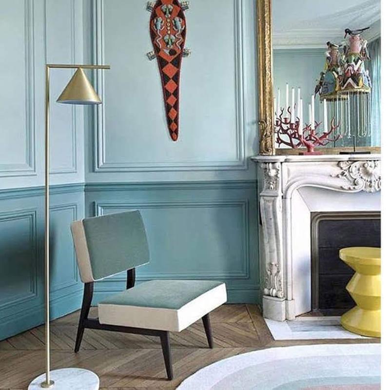 Lampadaire conique Celmirellea