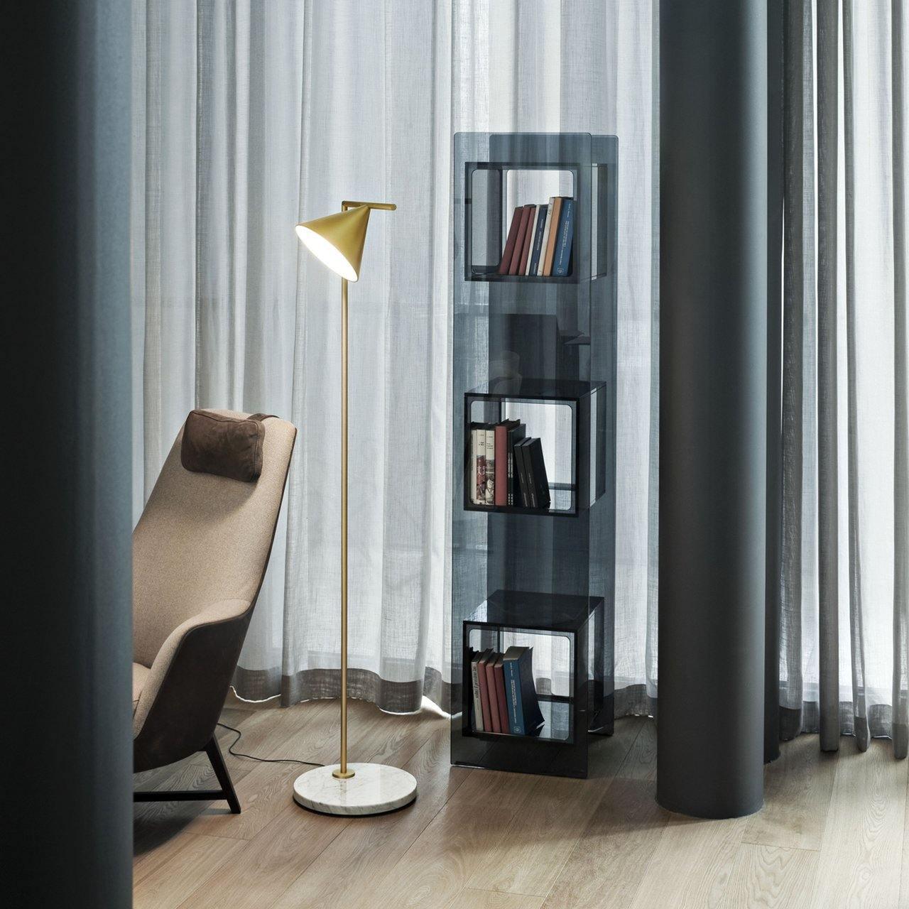 Lampadaire conique Celmirellea