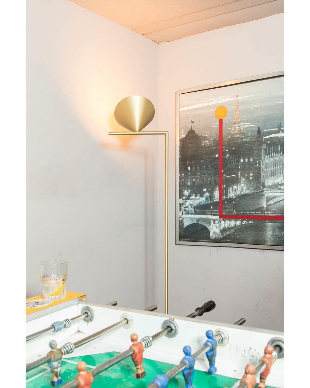 Lampadaire conique Celmirellea