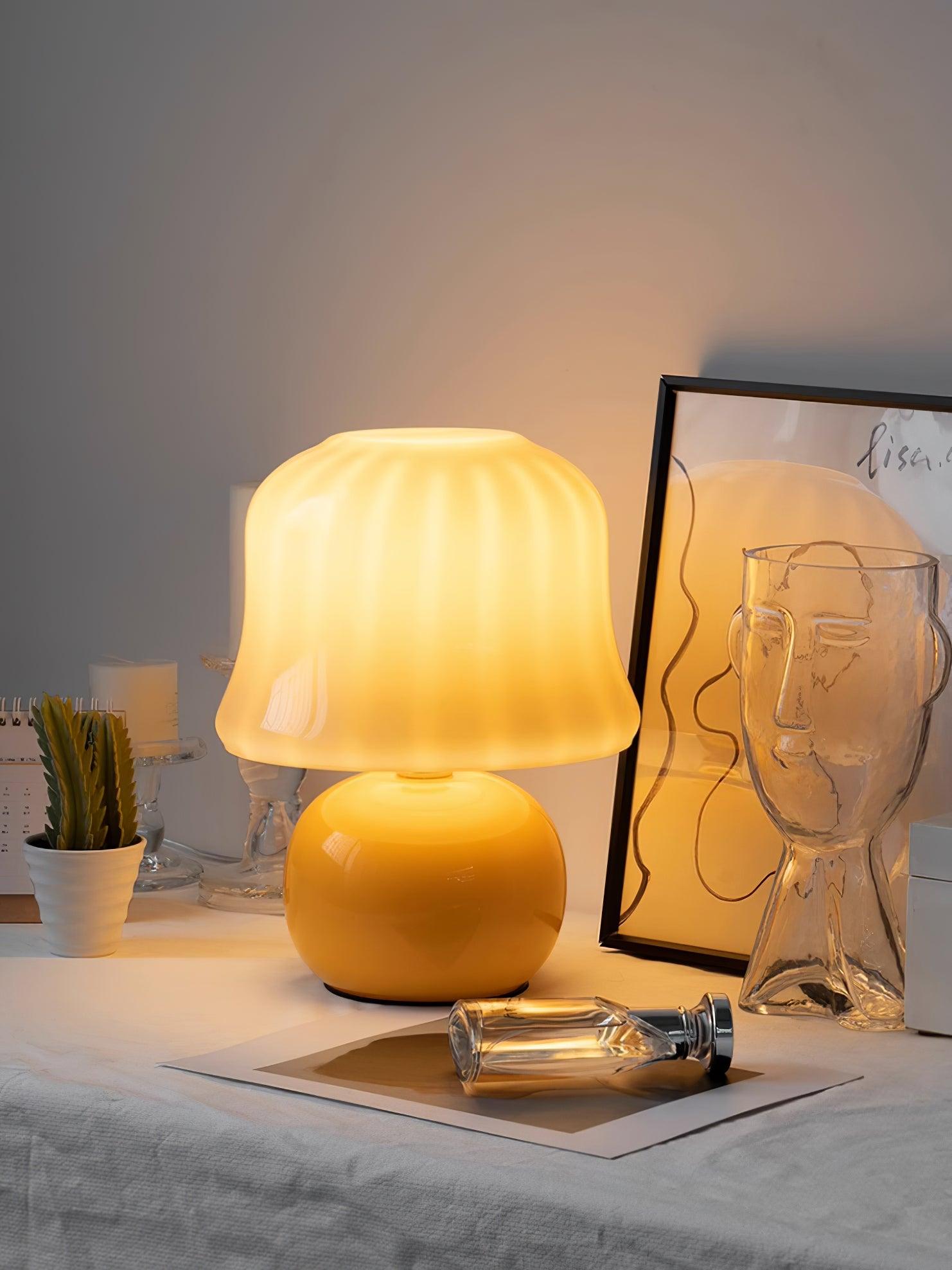 Lampe de table champignon Soraninor