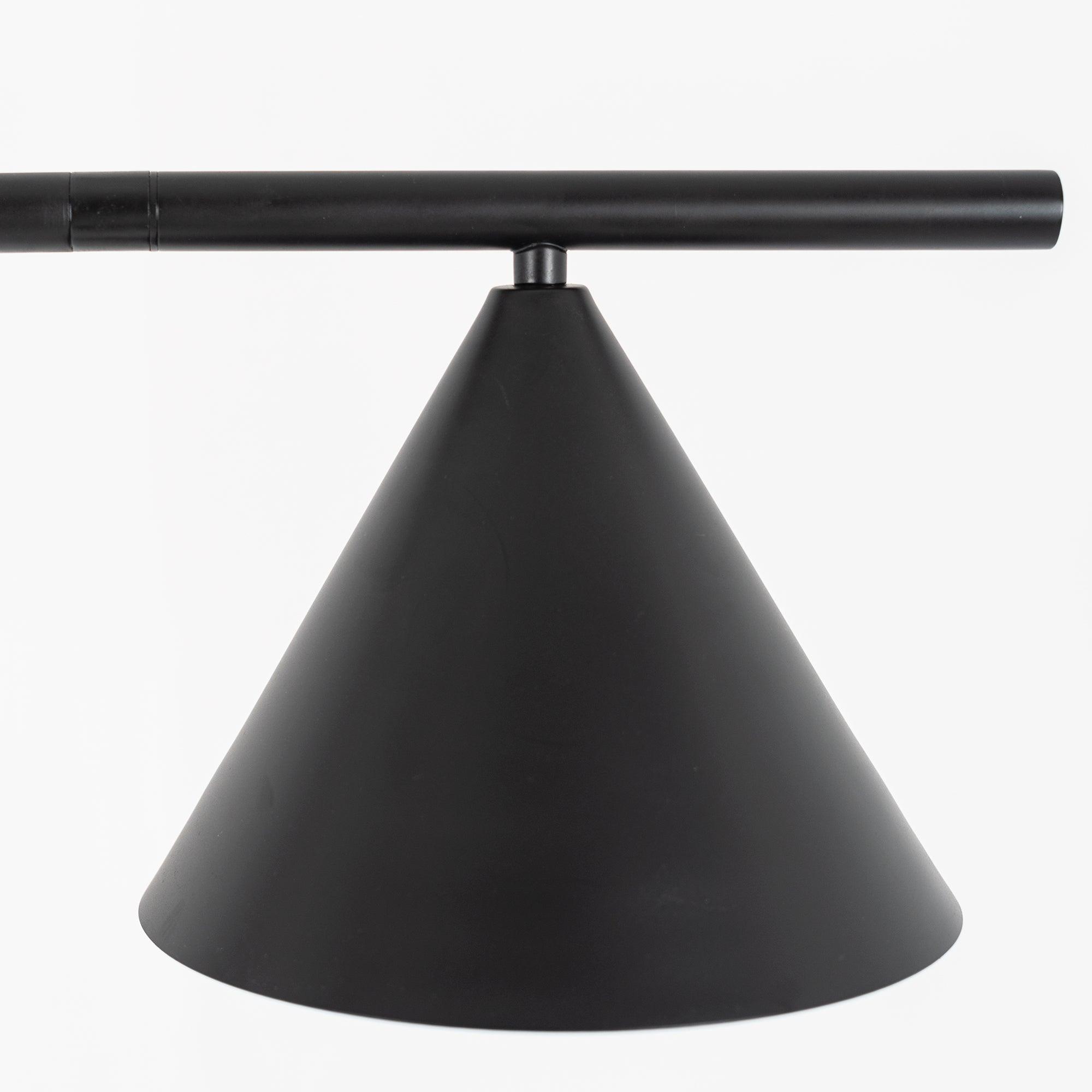 Lampadaire conique Celmirellea