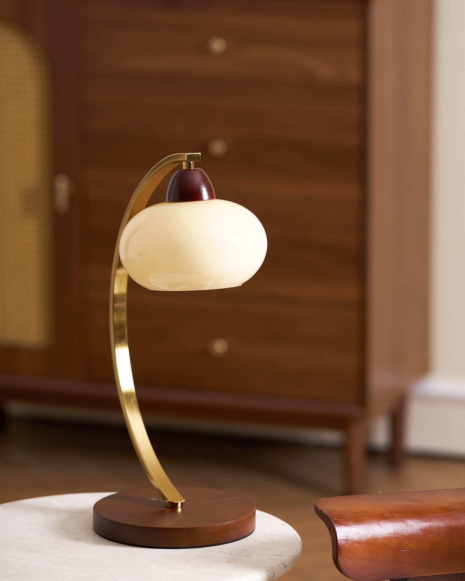 Lampe de table vintage Béovo