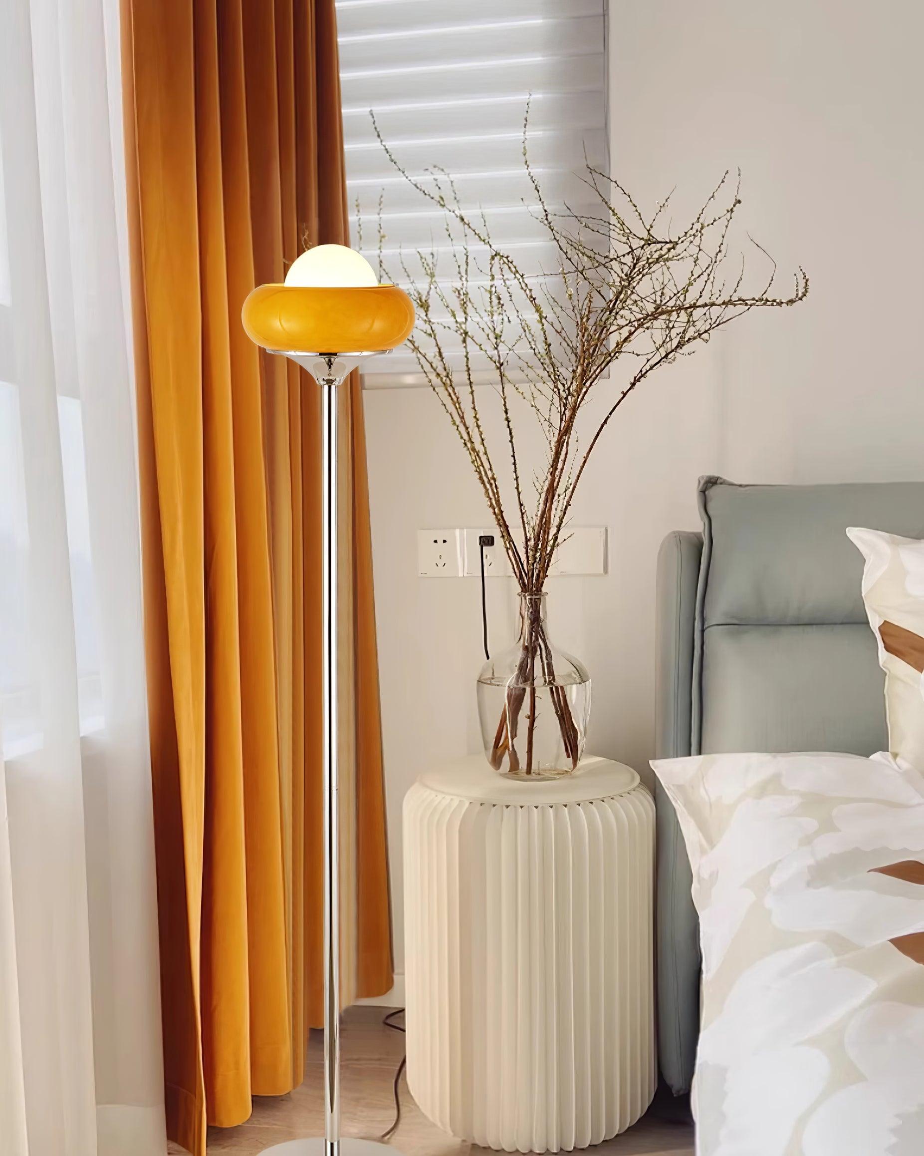 Lampadaire globe Perenelléa
