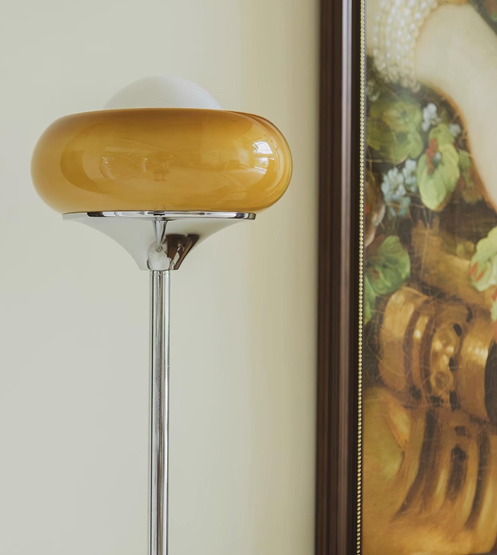 Lampadaire globe Perenelléa