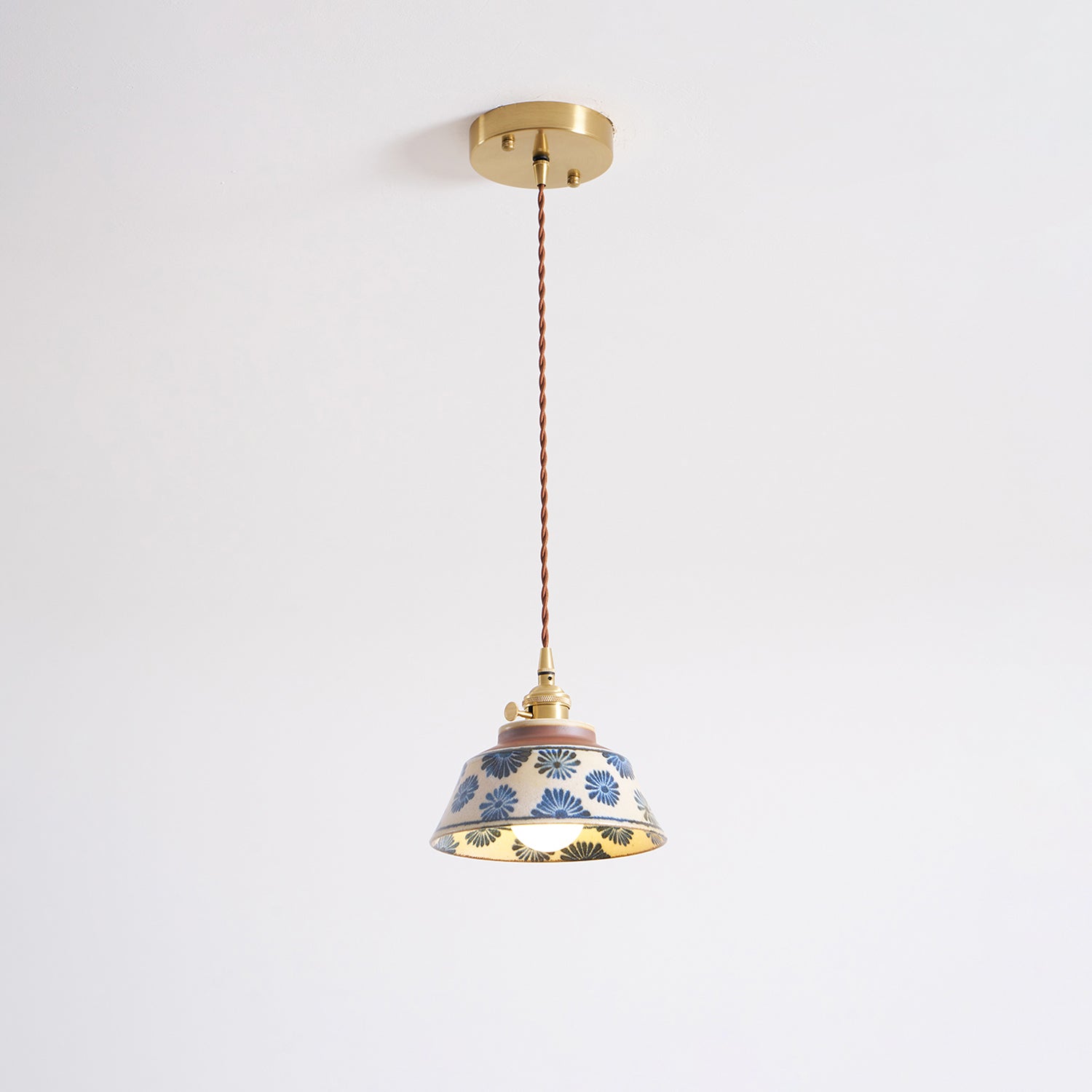 Suspension artisanale Celroncour