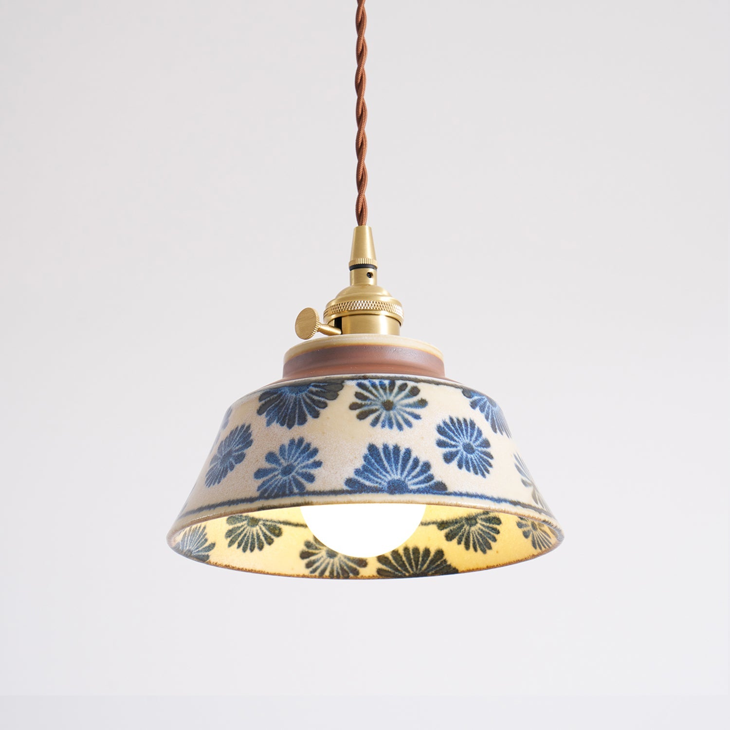 Suspension artisanale Celroncour