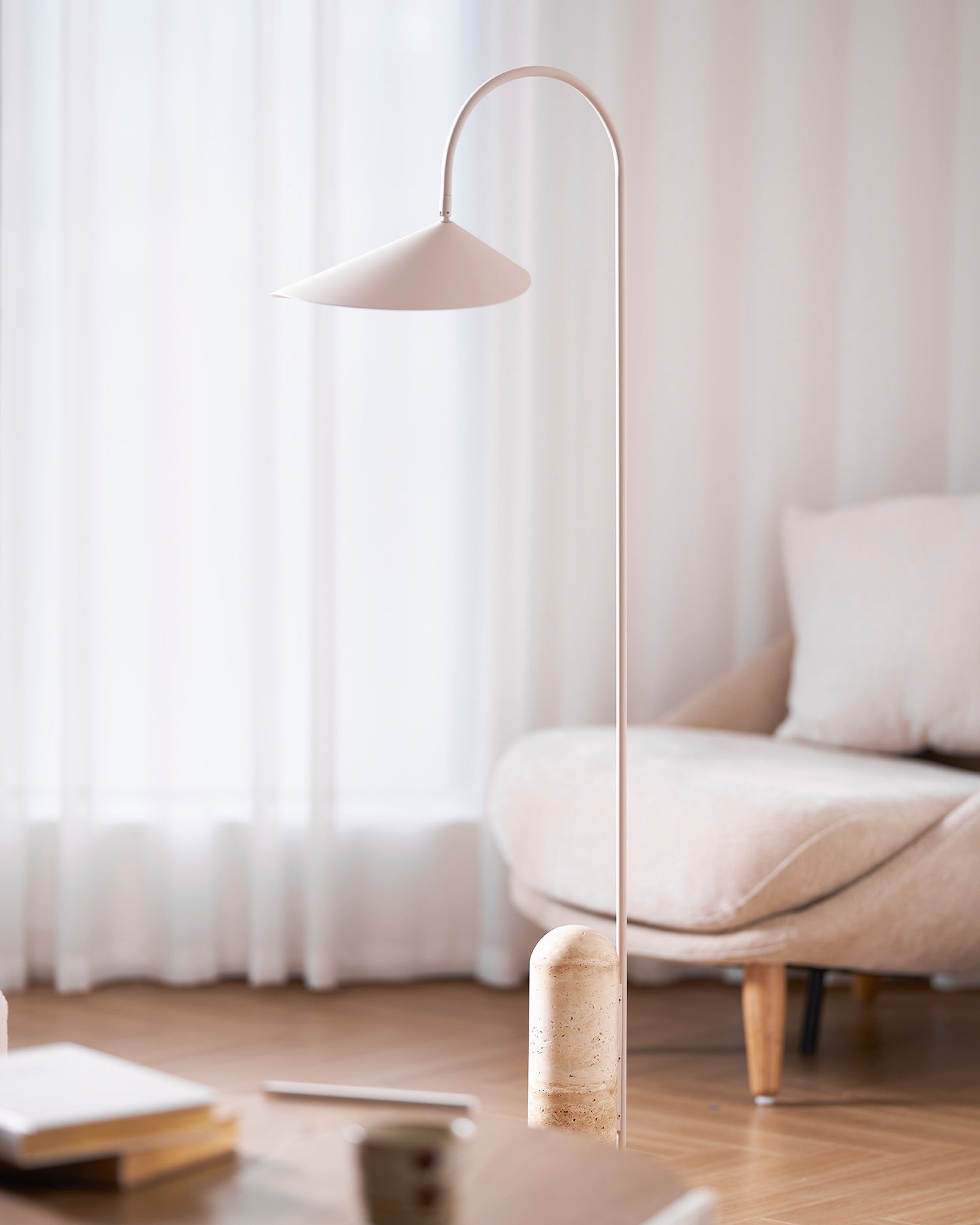 Lampadaire minimaliste Loovis