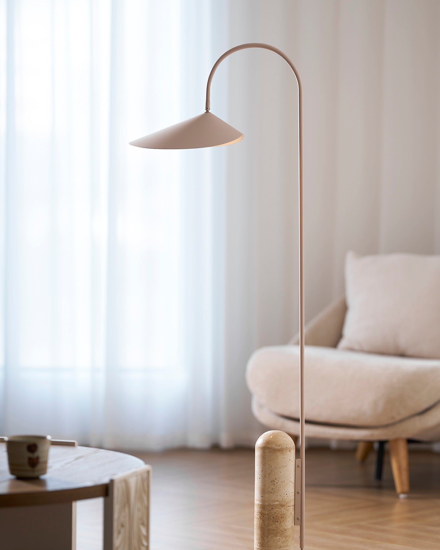 Lampadaire minimaliste Loovis