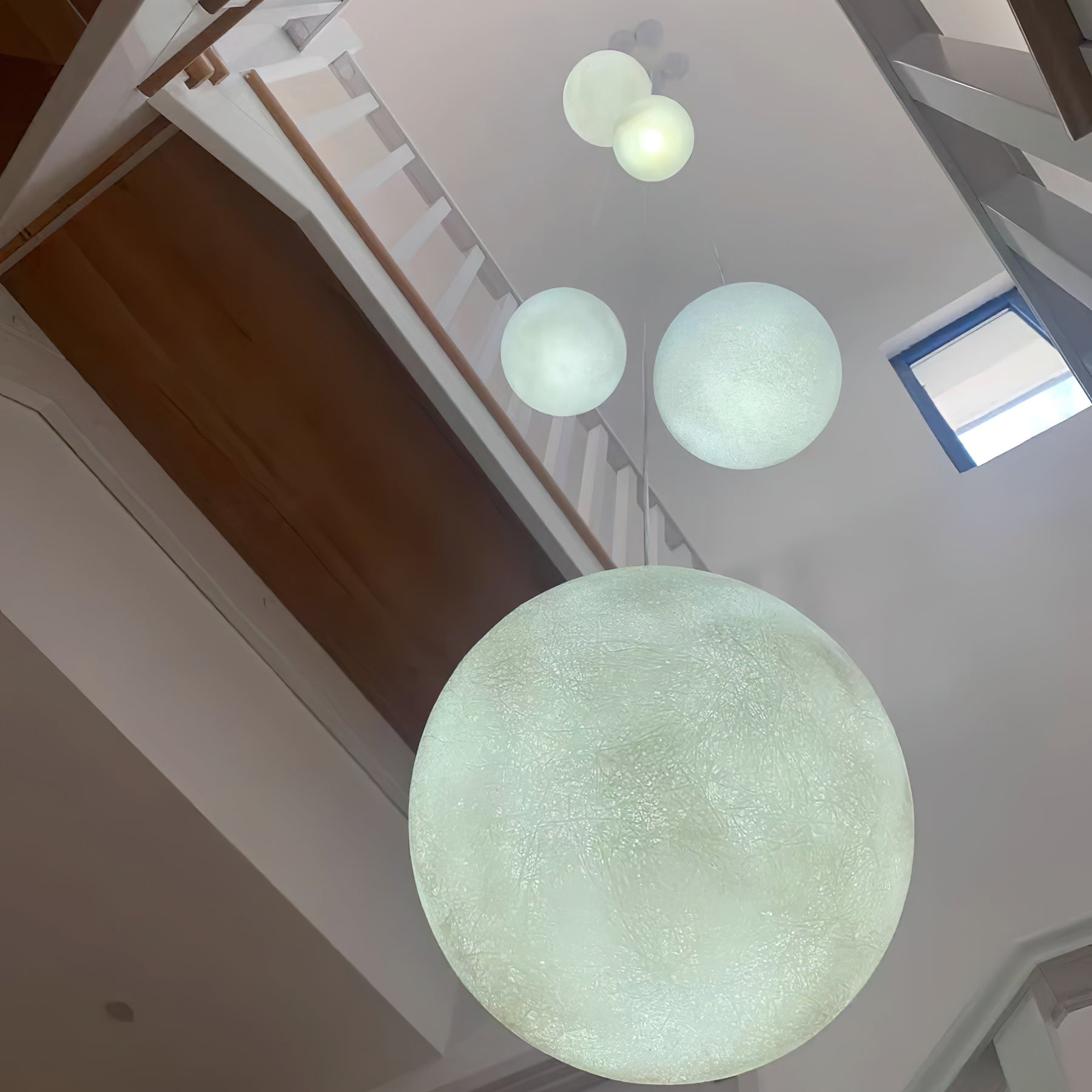 Suspension globe Mirronos