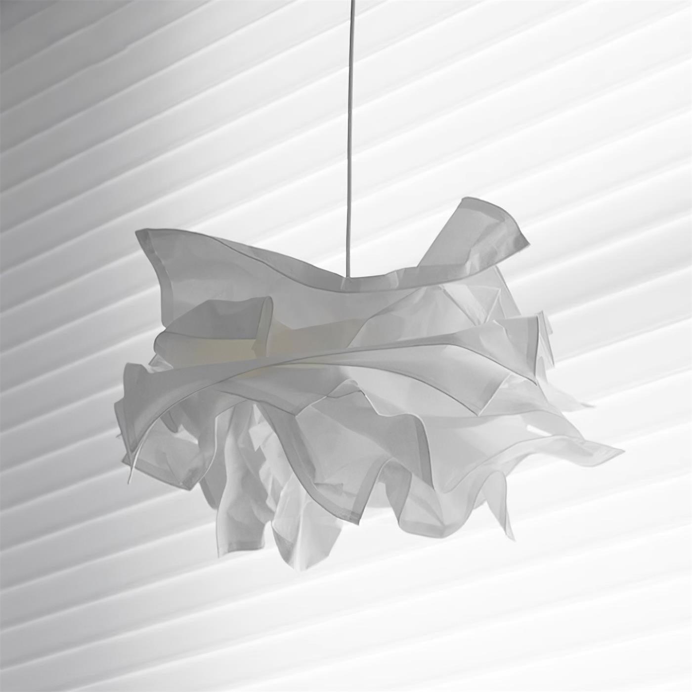 Suspension sculpturale Vionuna