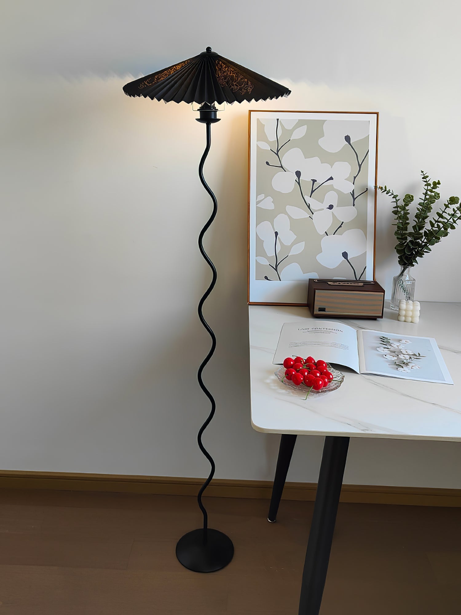 Lampadaire ondulé Semirélle