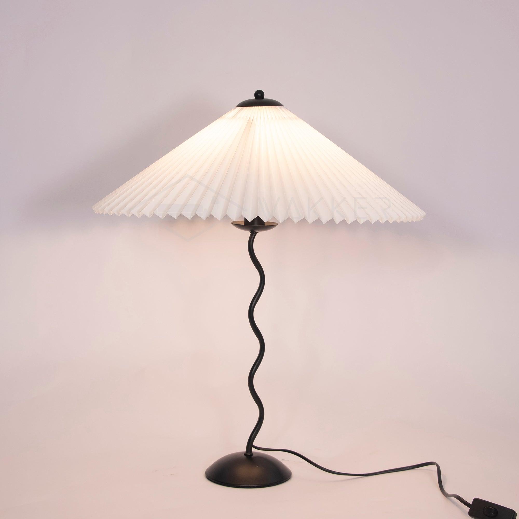 Lampe de table ondulée Toraris
