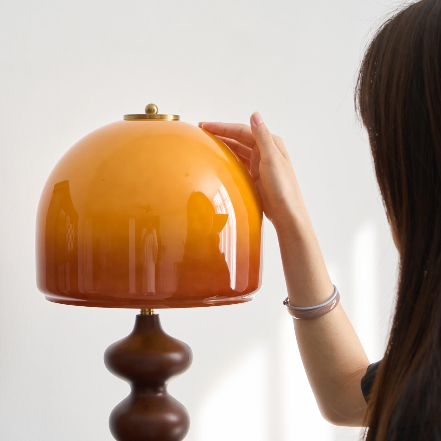 Lampe de table Doclova