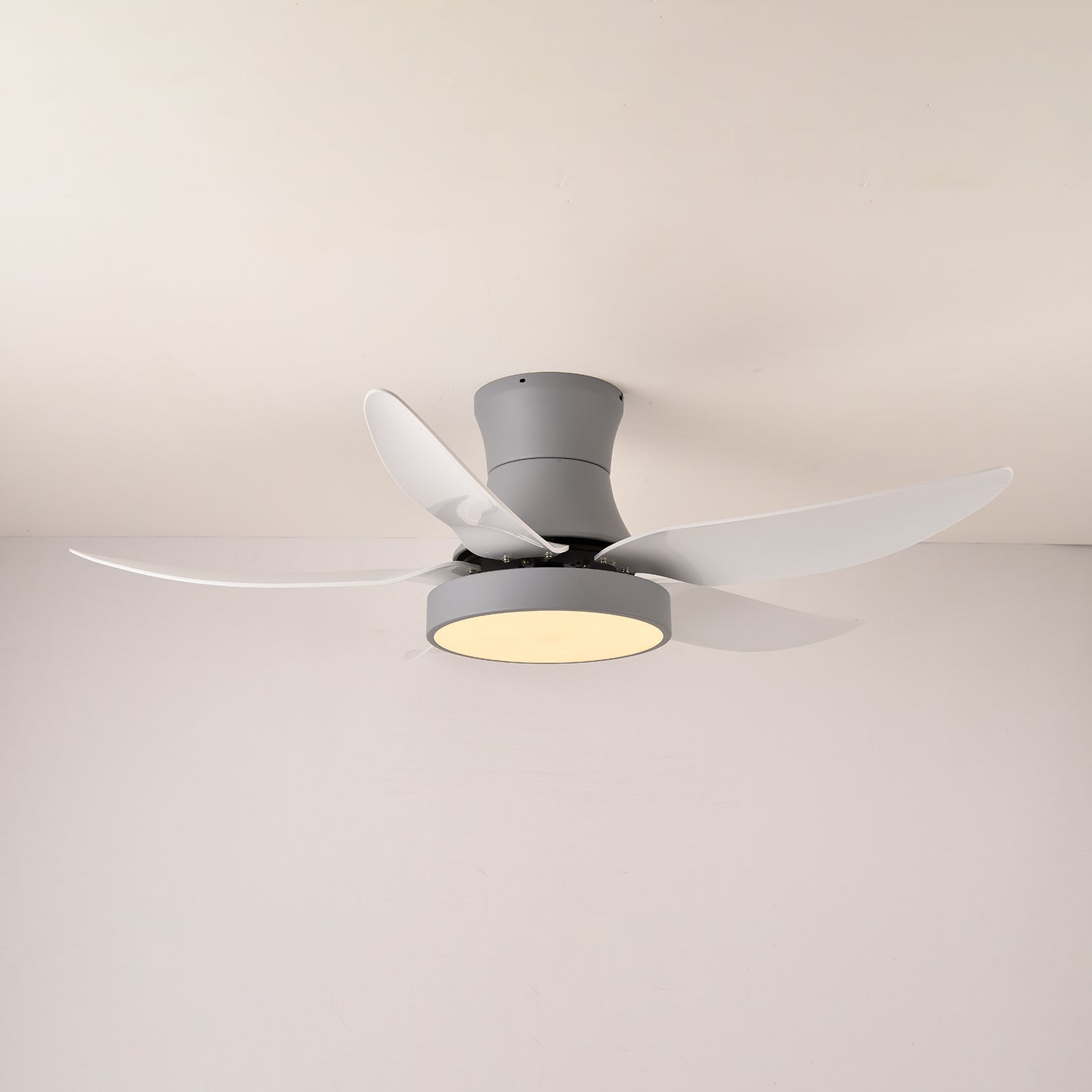 Ventilateur de plafond moderne Veerira