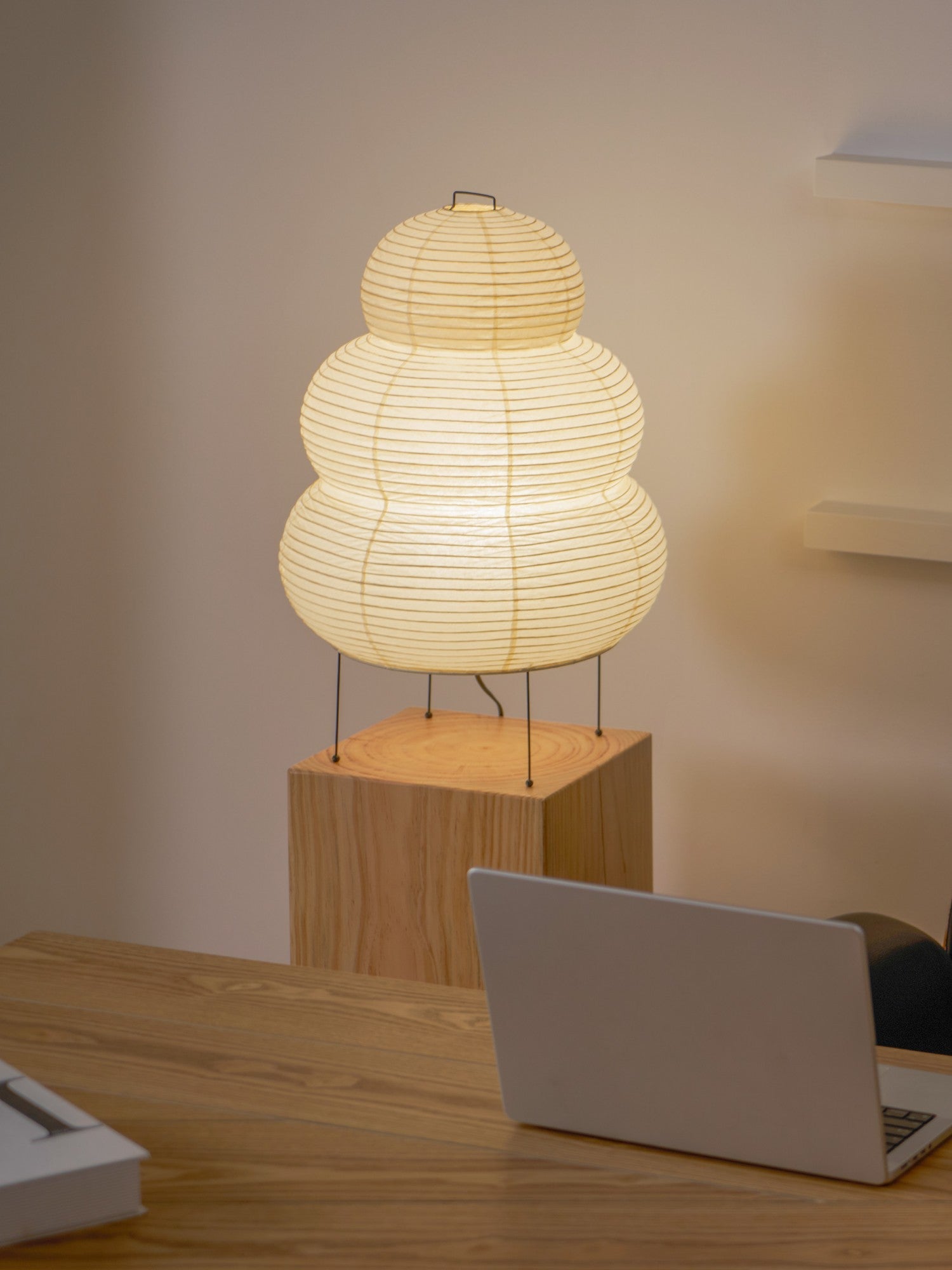 Lampe de table japonaise Soloza