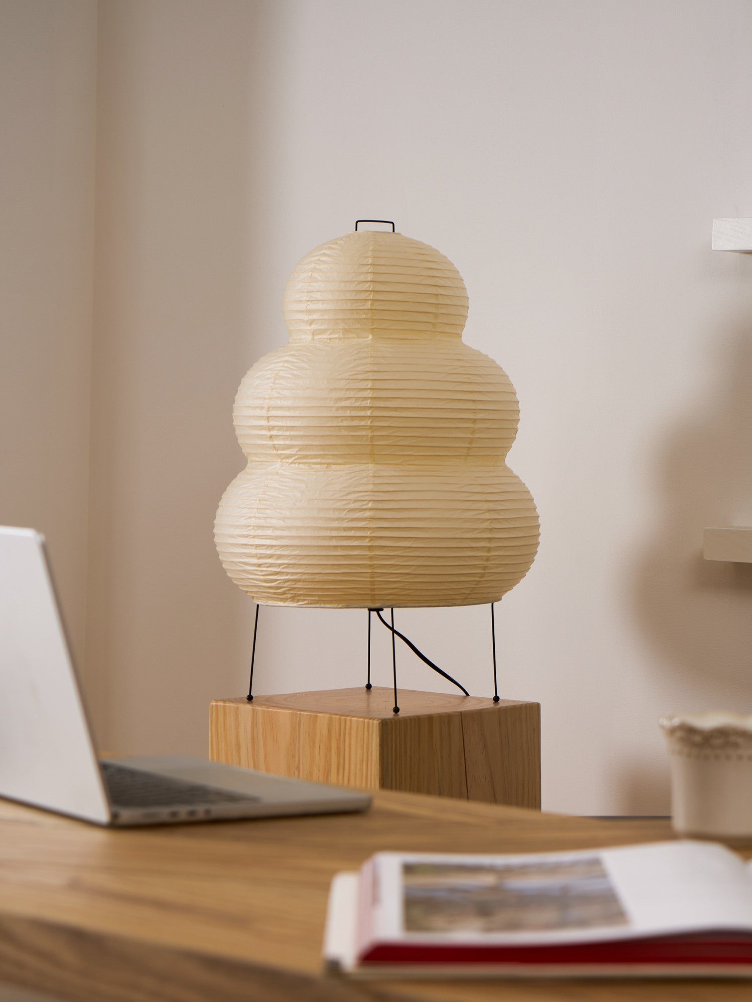 Lampe de table japonaise Soloza