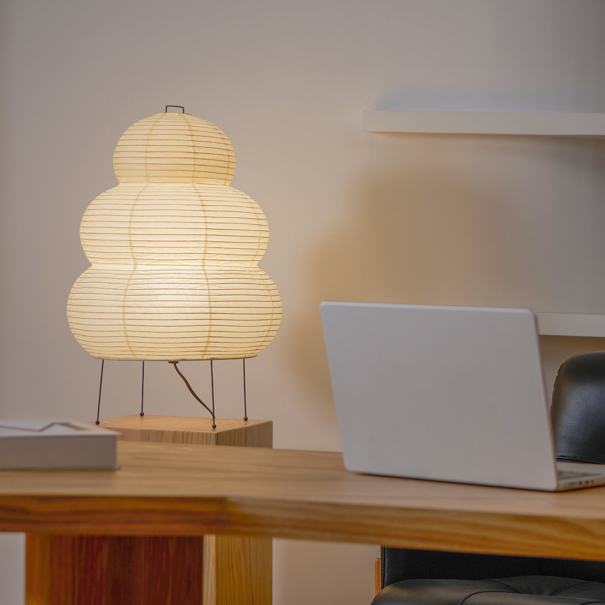 Lampe de table japonaise Soloza