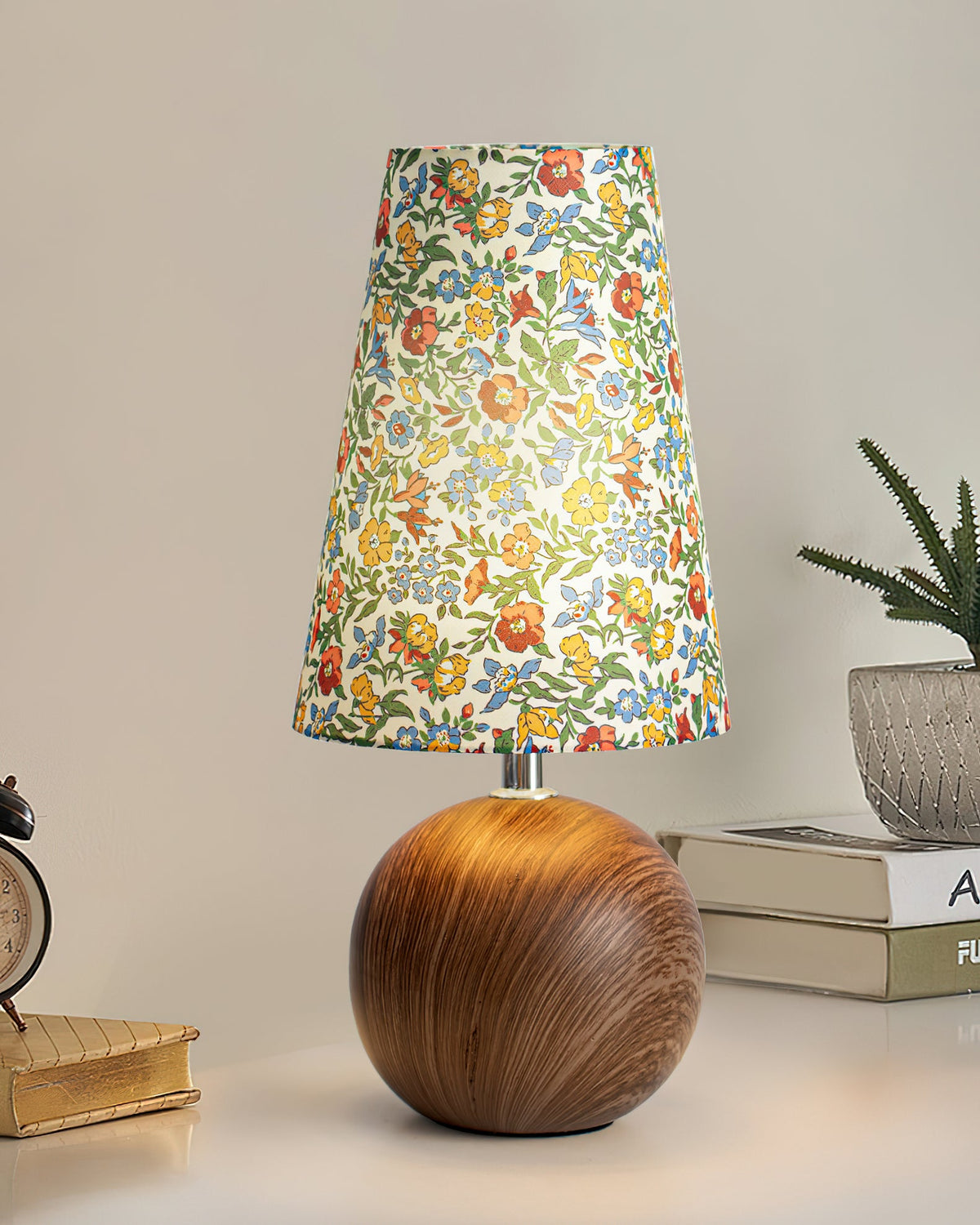Lampe de table florale Arronvia
