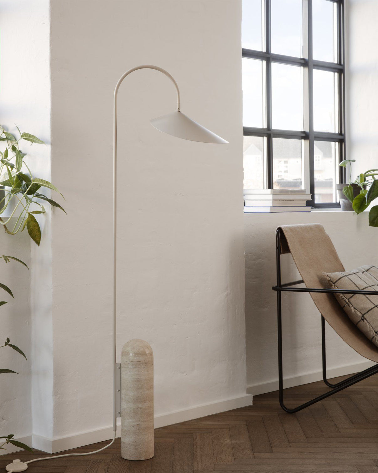 Lampadaire minimaliste Loovis