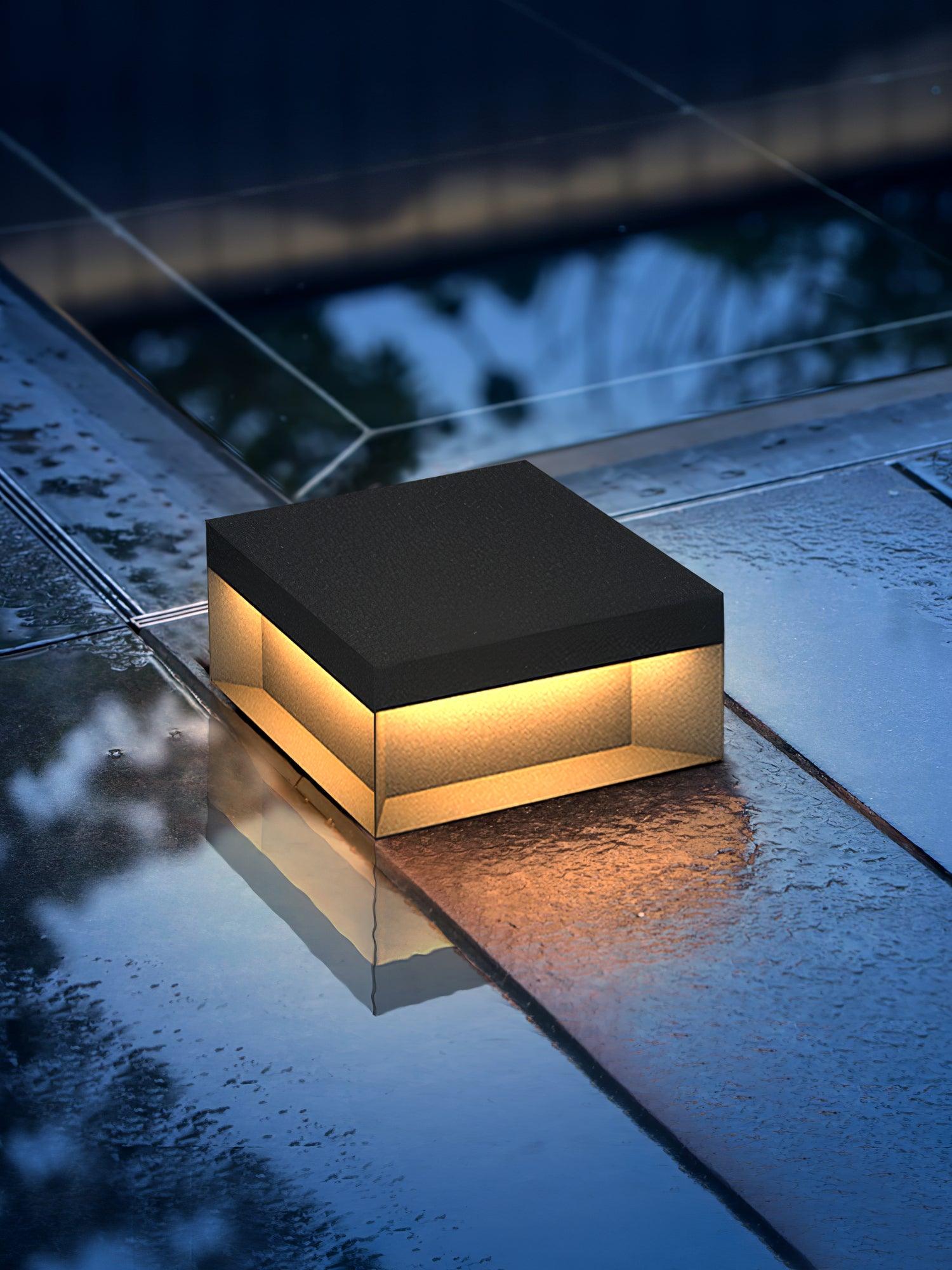 Lampe d'extérieur Cerelmont à poteau