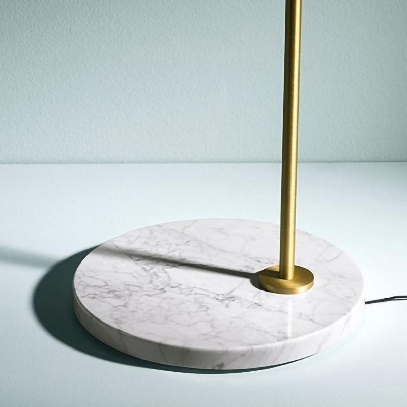 Lampadaire conique Celmirellea