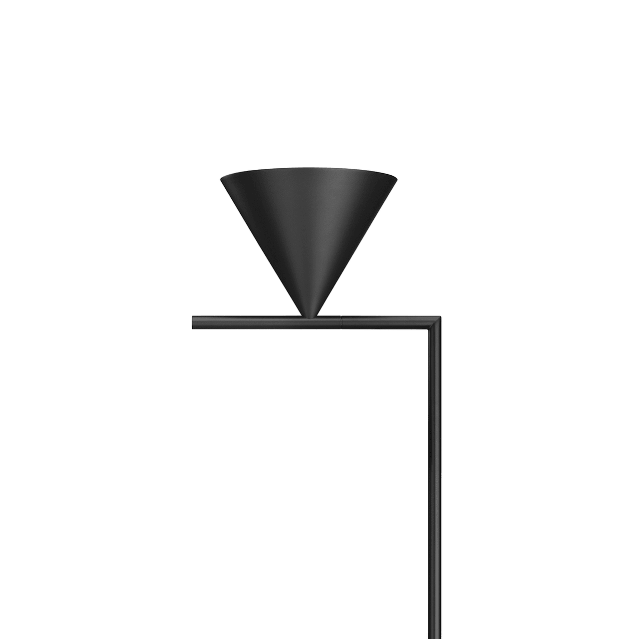 Lampadaire conique Celmirellea