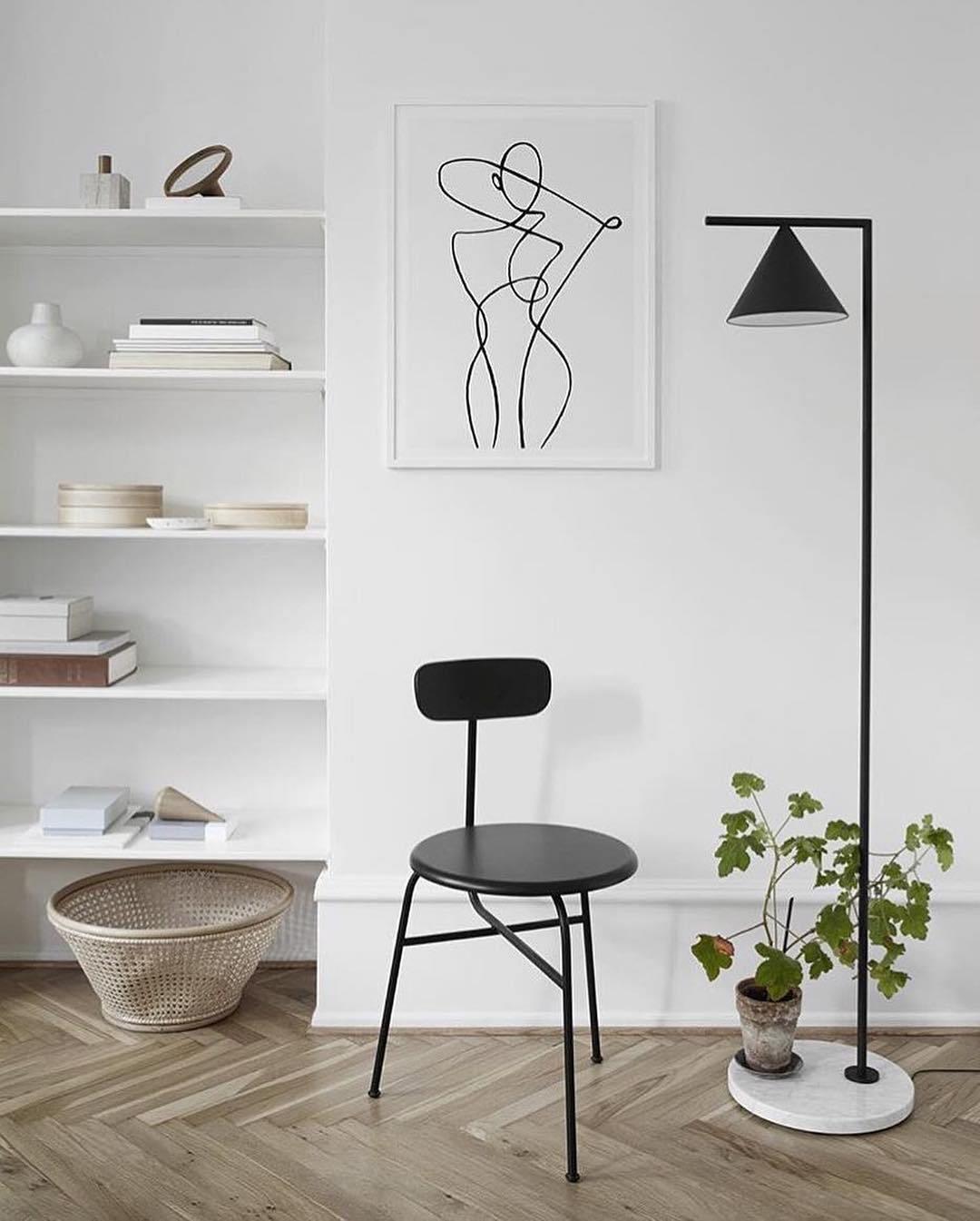 Lampadaire conique Celmirellea