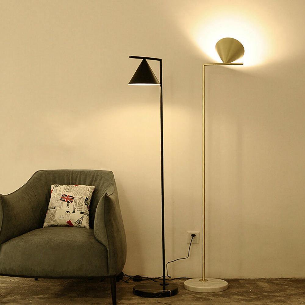 Lampadaire conique Celmirellea