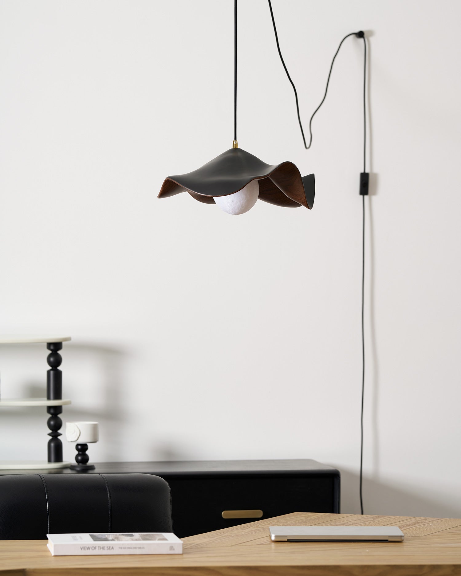 Suspension feuille Pelinion