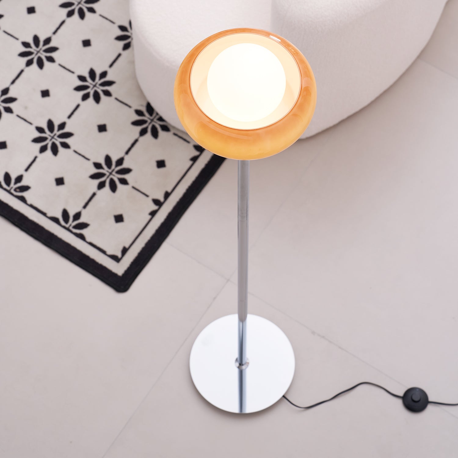 Lampadaire globe Perenelléa