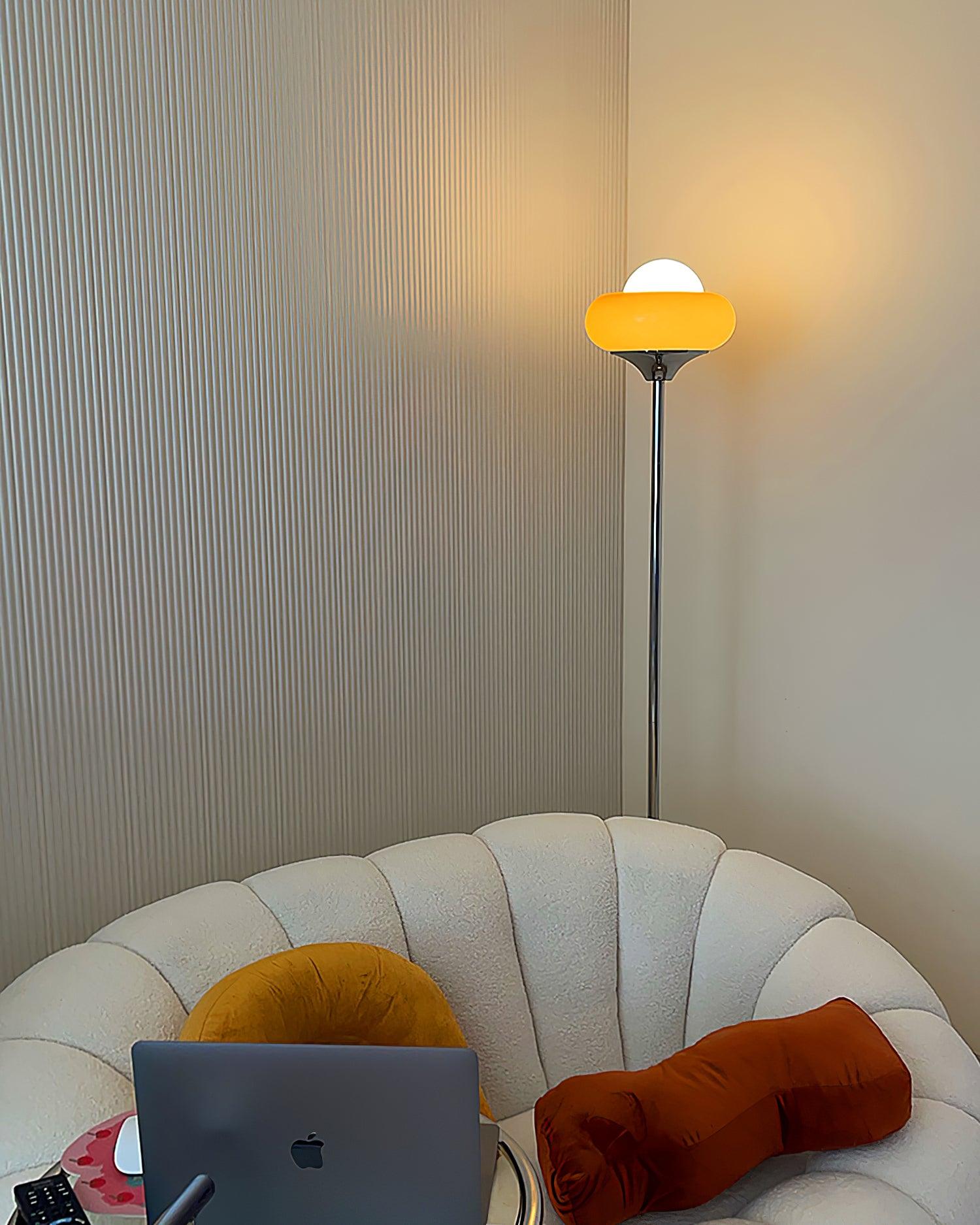 Lampadaire globe Perenelléa