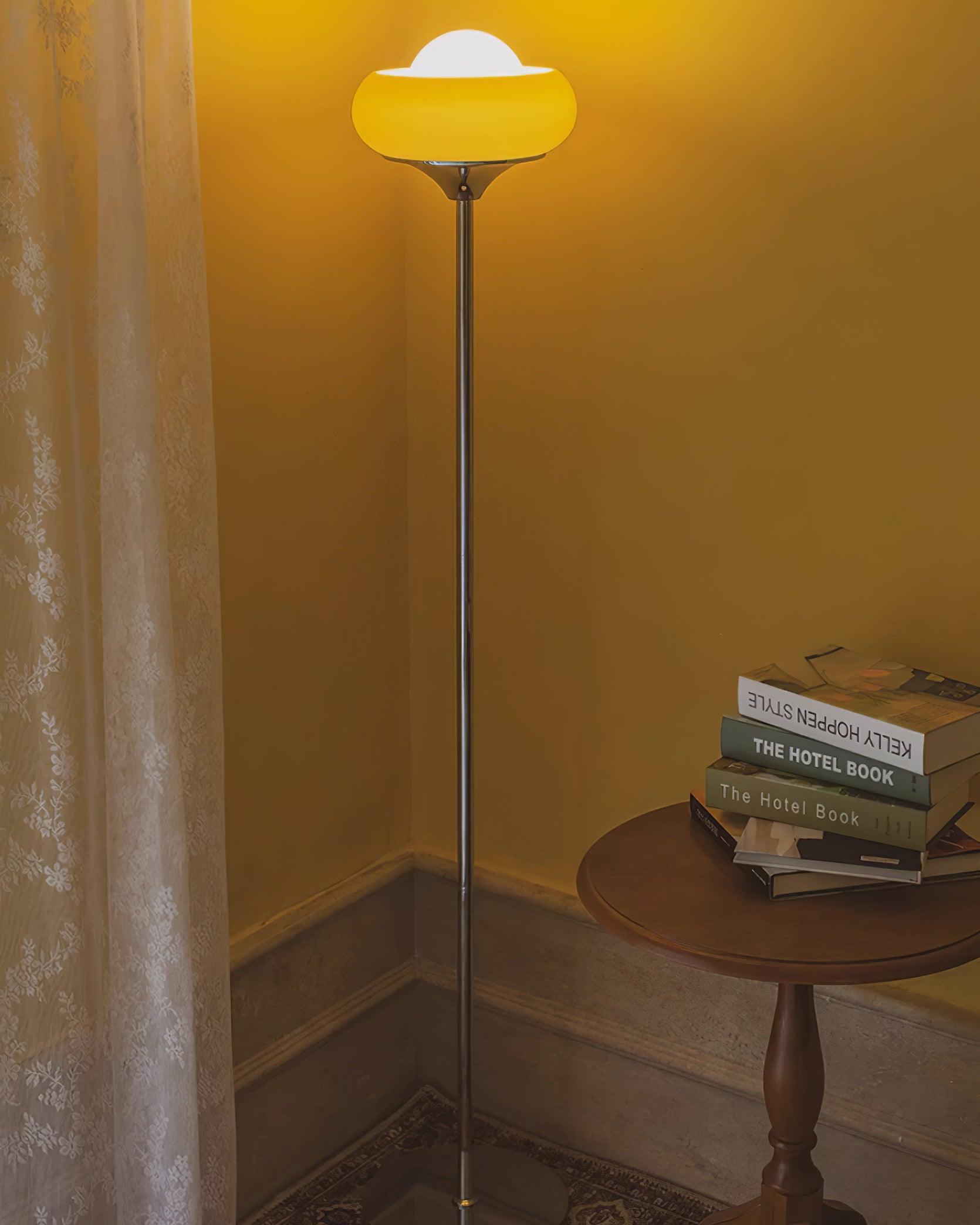 Lampadaire globe Perenelléa