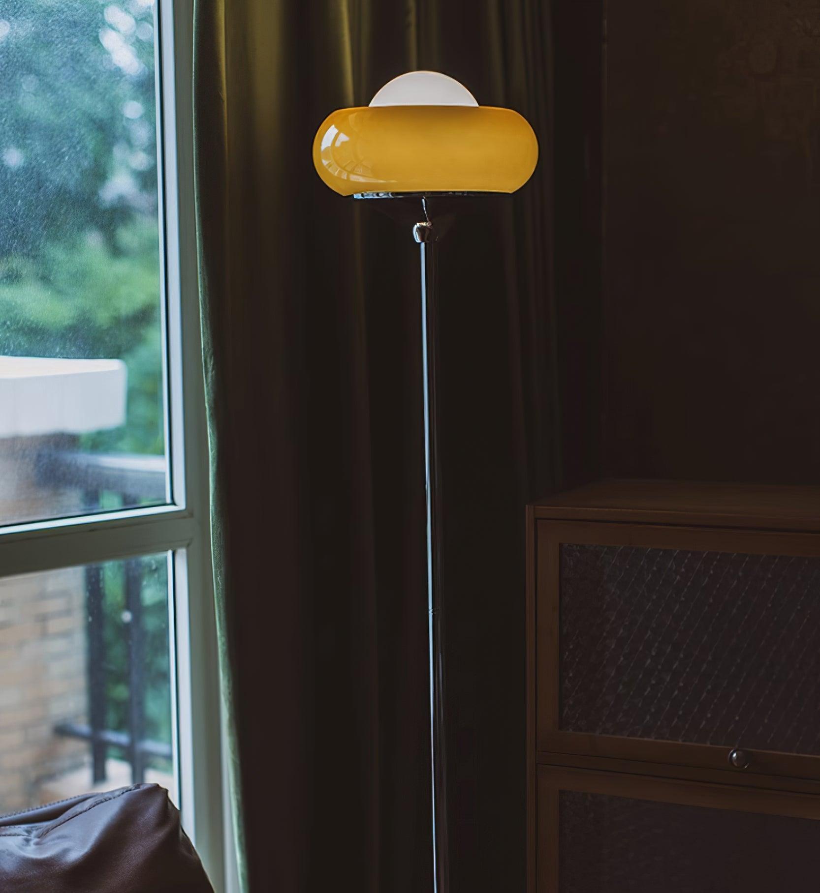 Lampadaire globe Perenelléa