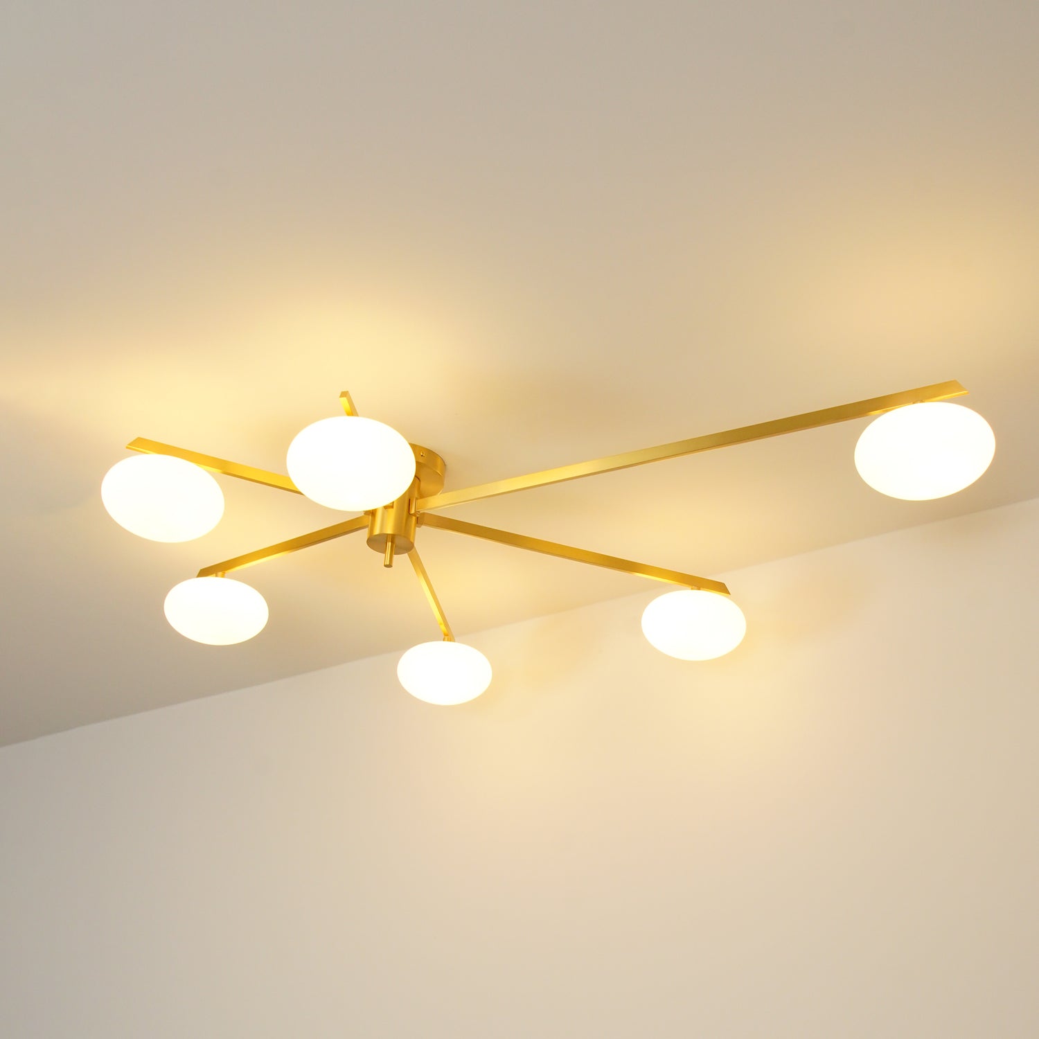 Plafonnier moderne Caluelo