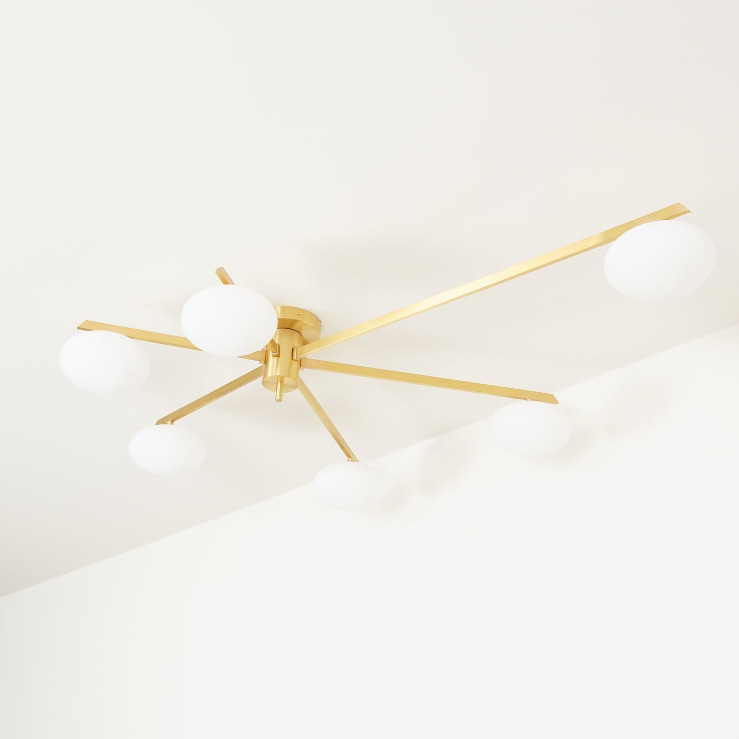 Plafonnier moderne Caluelo