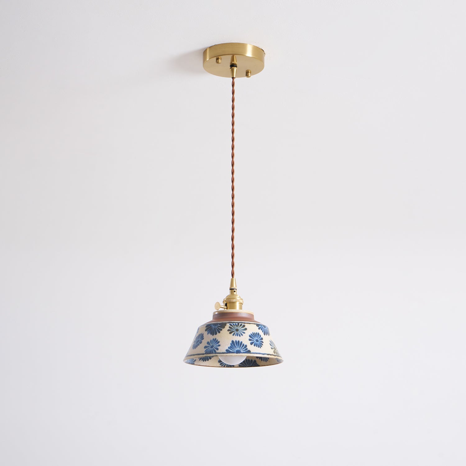 Suspension artisanale Celroncour