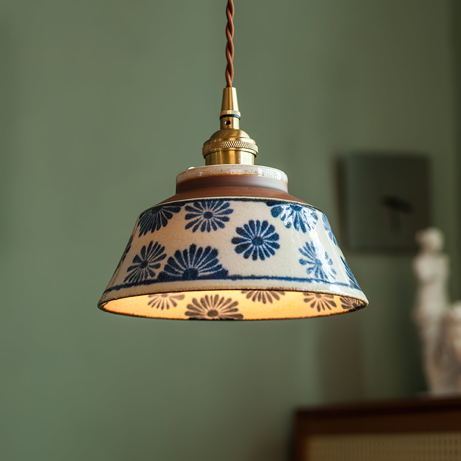 Suspension artisanale Celroncour