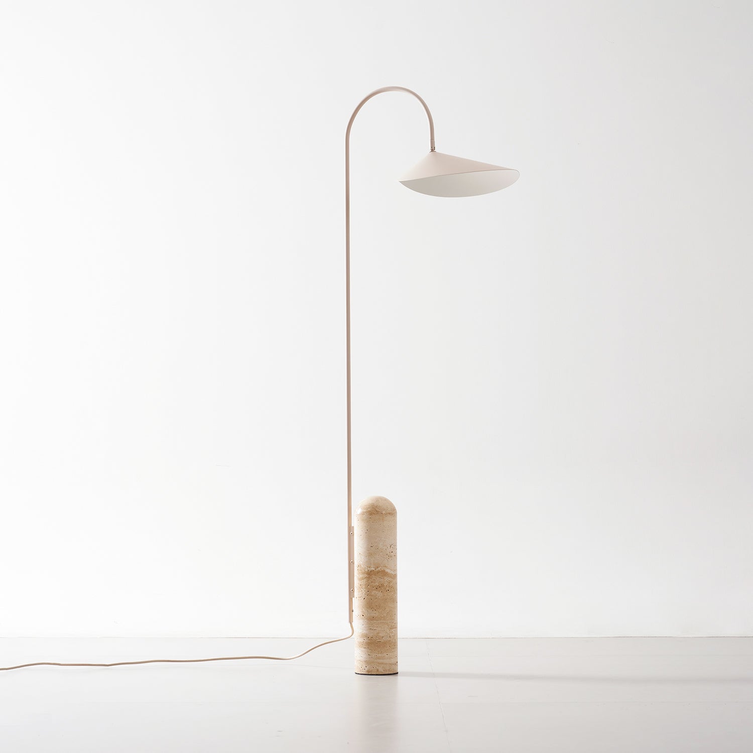 Lampadaire minimaliste Loovis