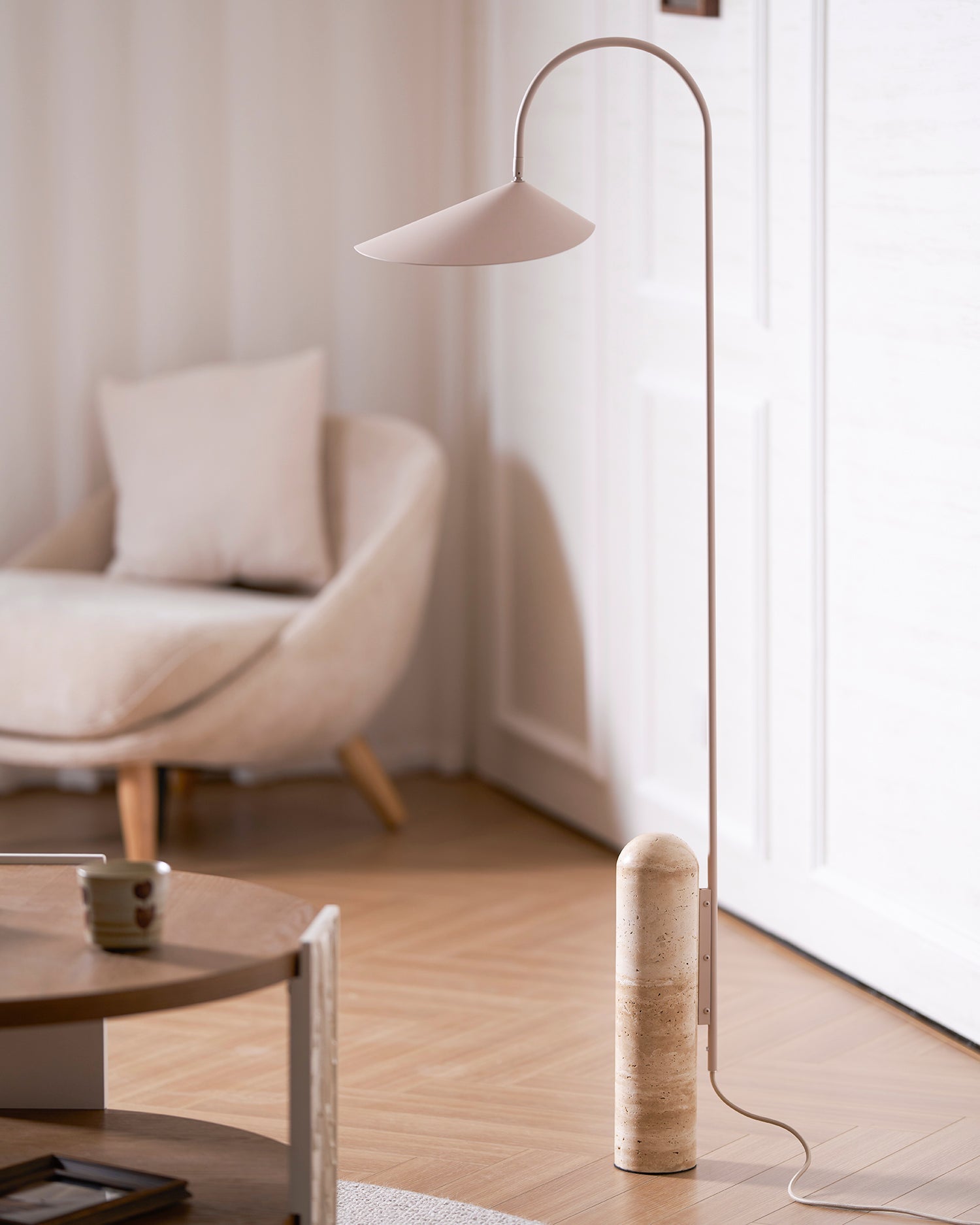Lampadaire minimaliste Loovis
