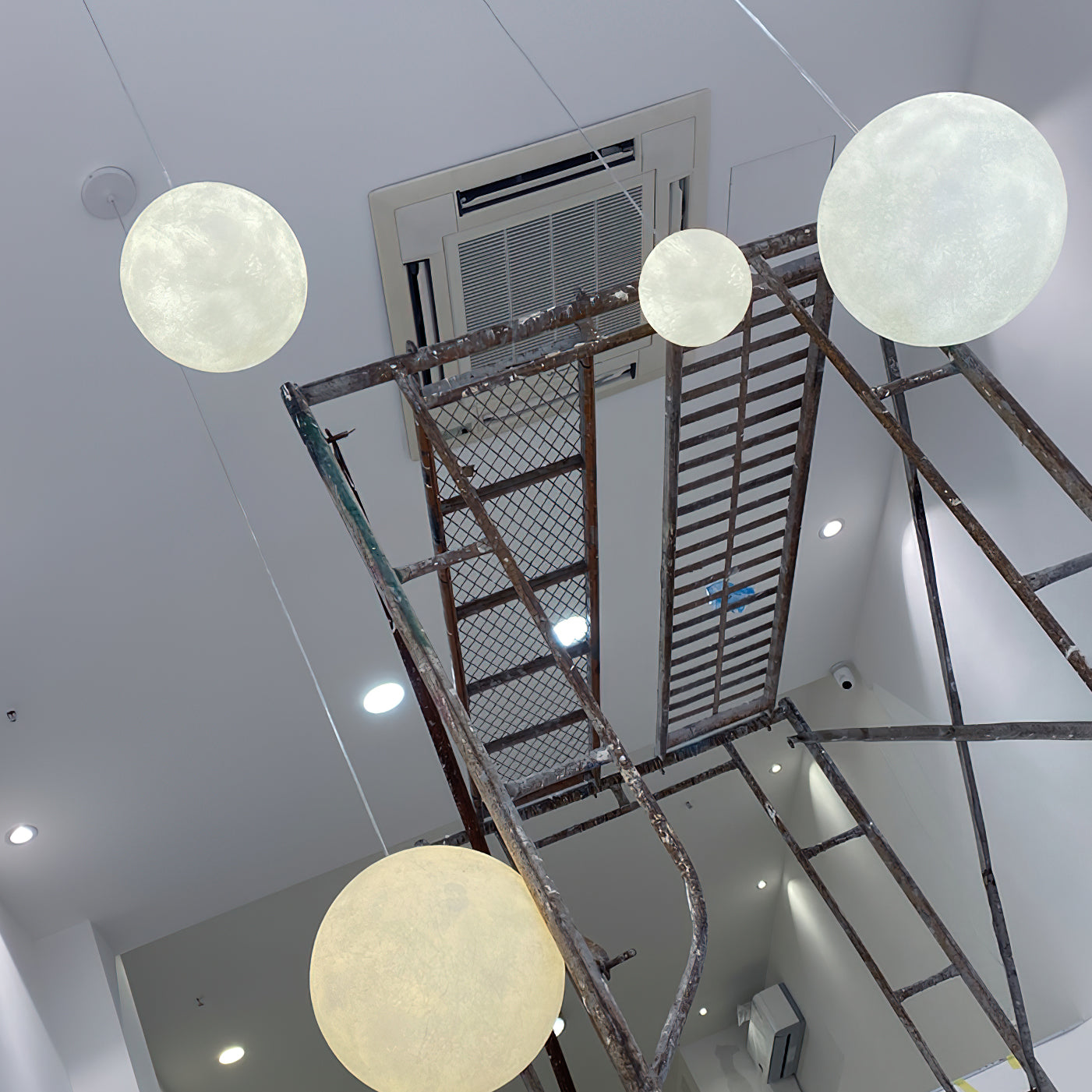 Suspension globe Mirronos