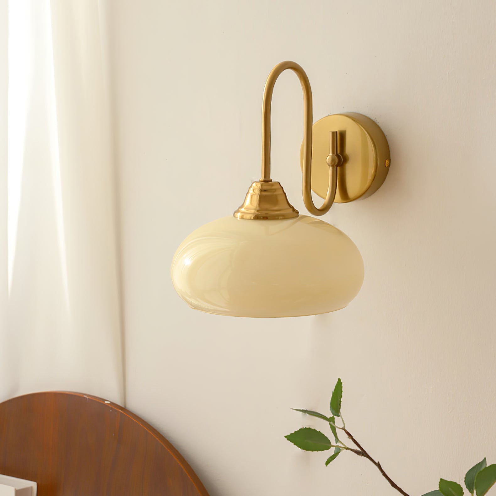 Applique murale moderne Novomont