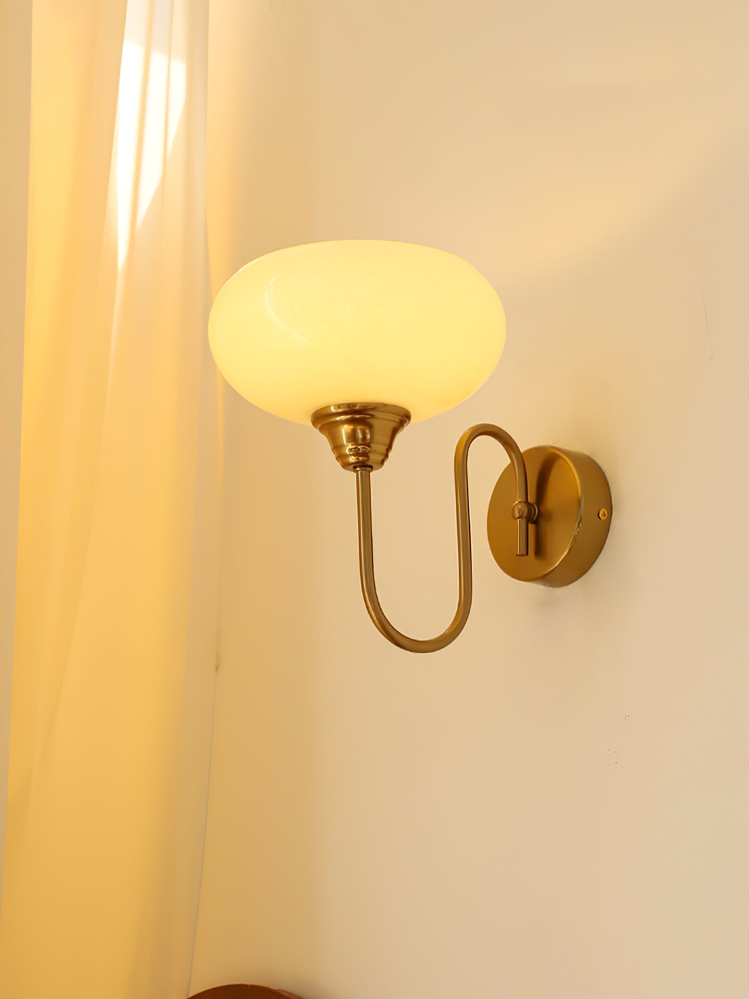 Applique murale moderne Novomont