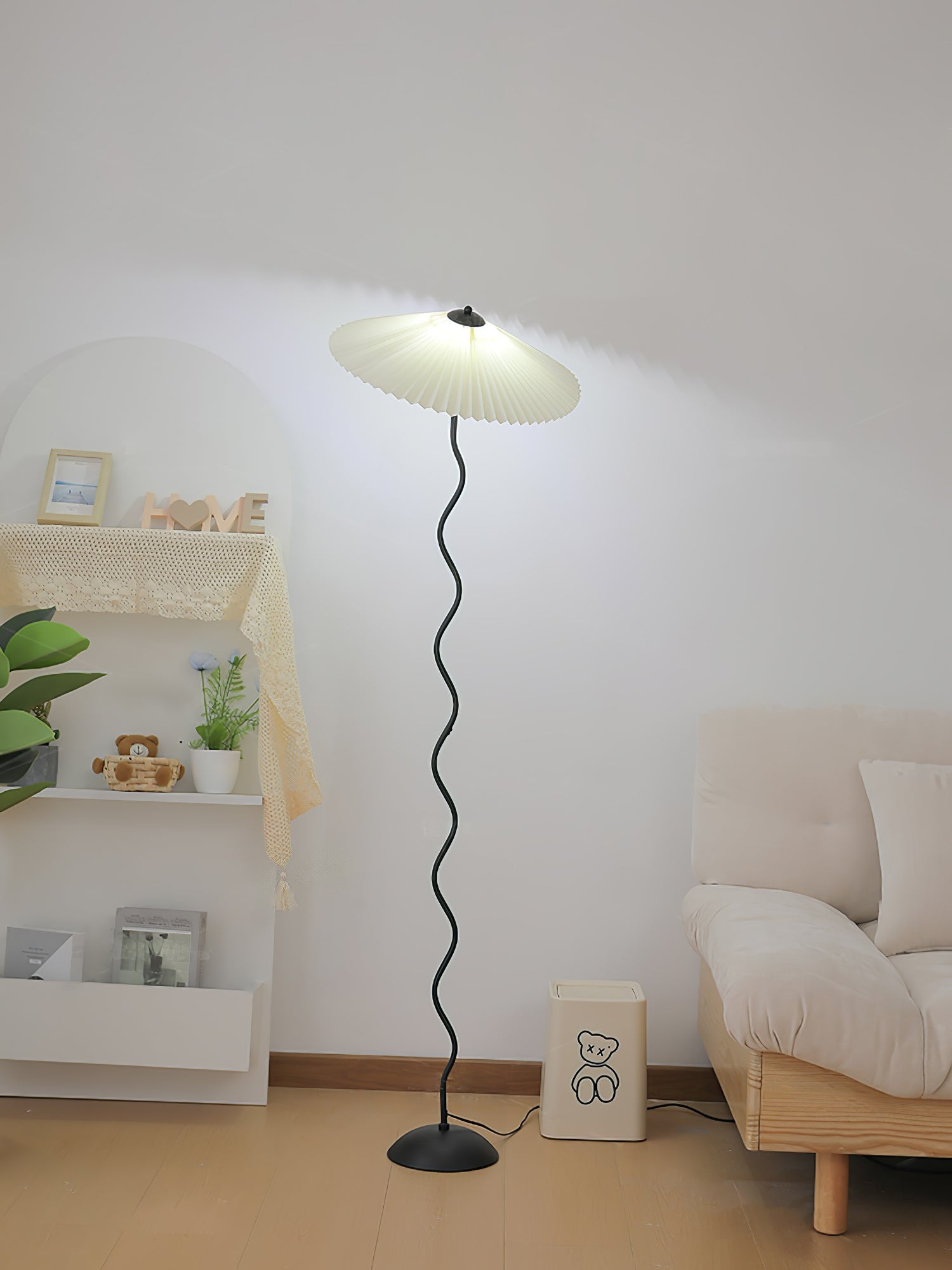 Lampadaire ondulé Semirélle