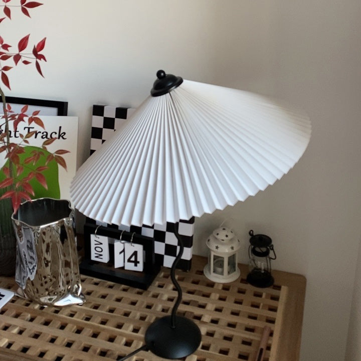 Lampe de table ondulée Toraris