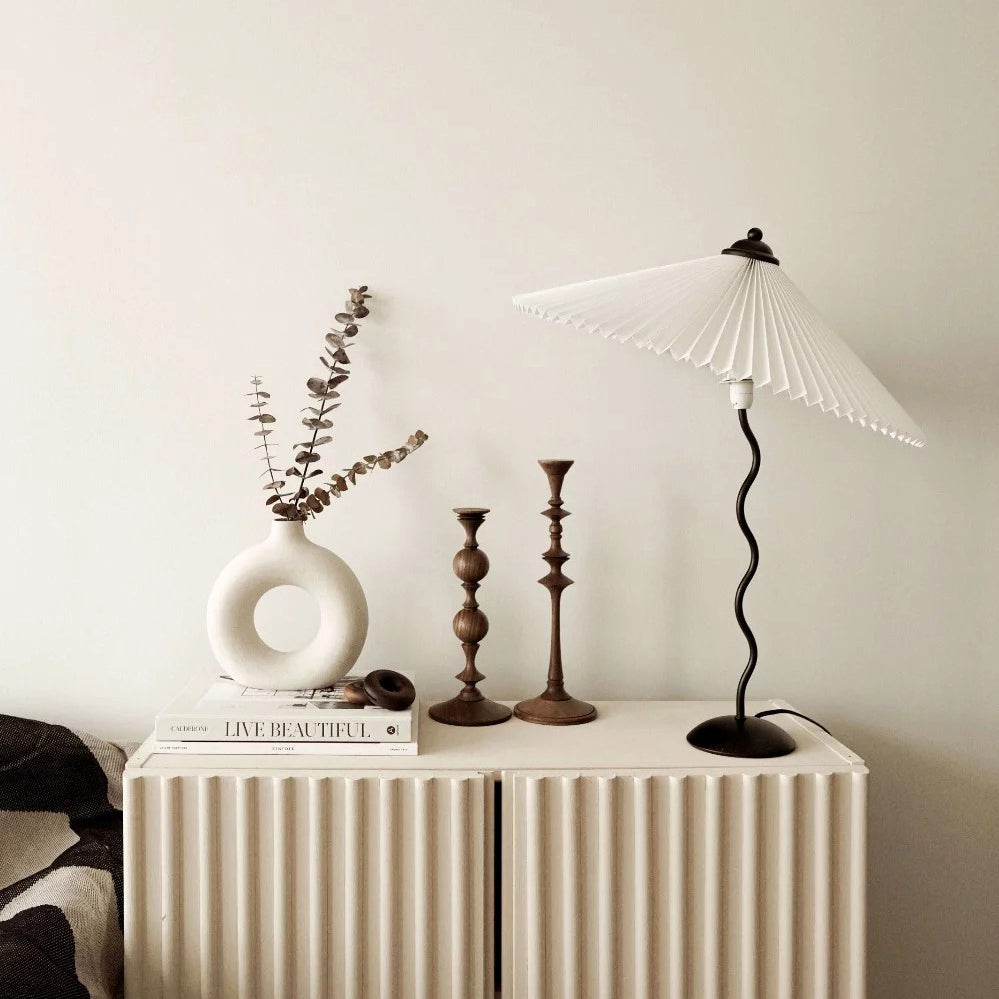 Lampe de table ondulée Toraris
