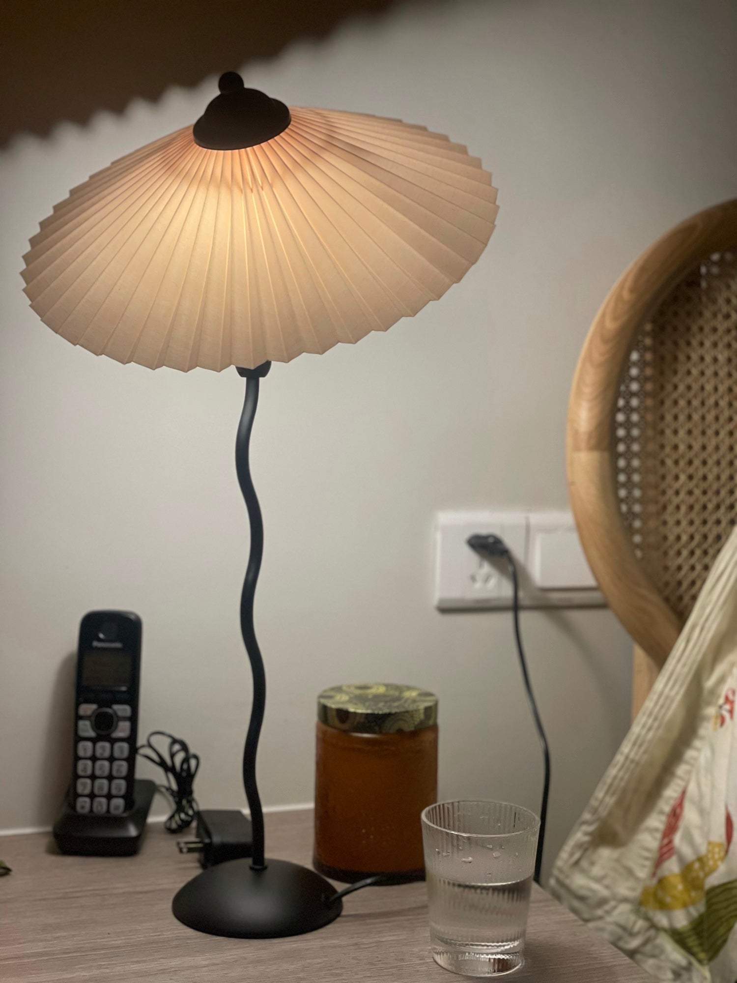 Lampe de table ondulée Toraris