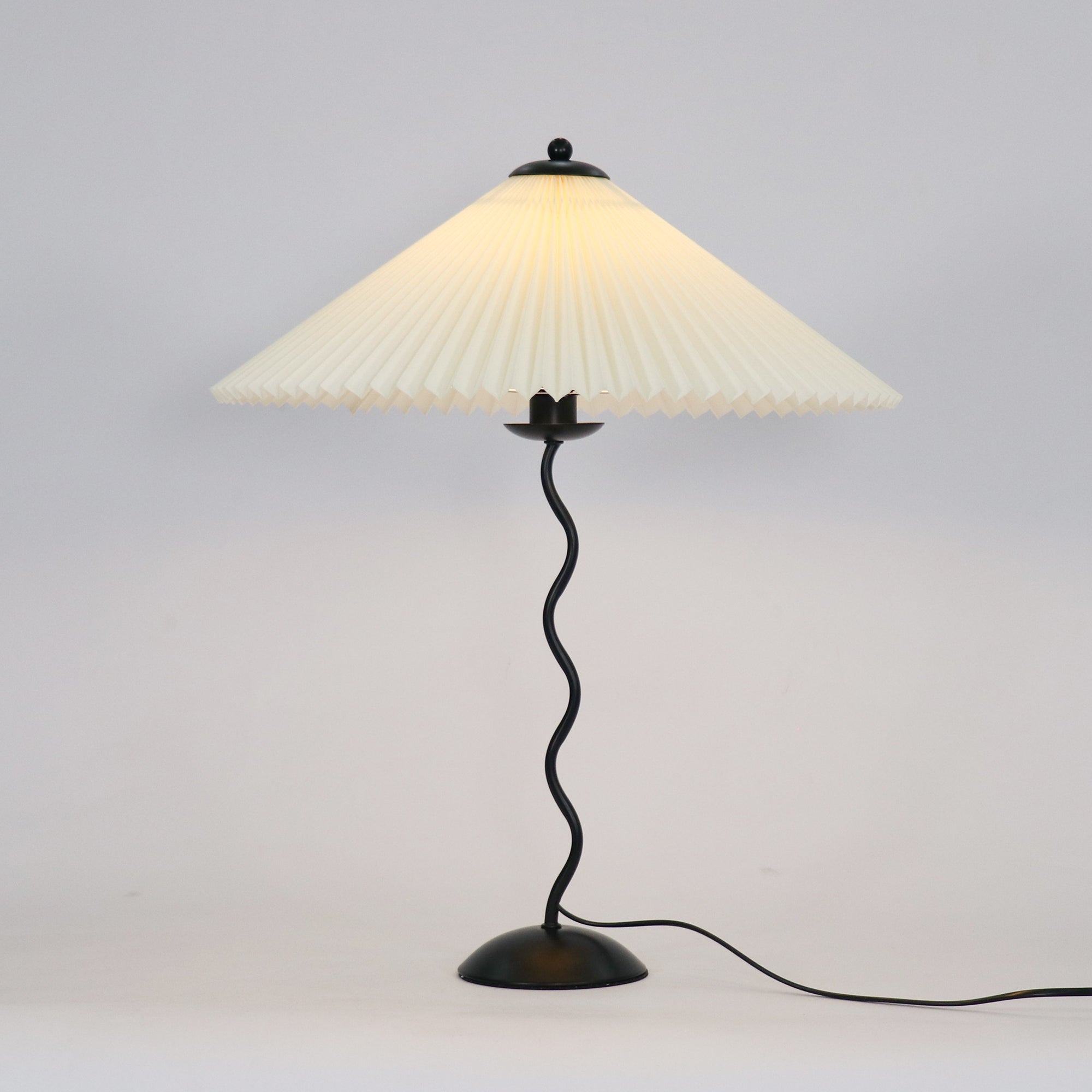 Lampe de table ondulée Toraris